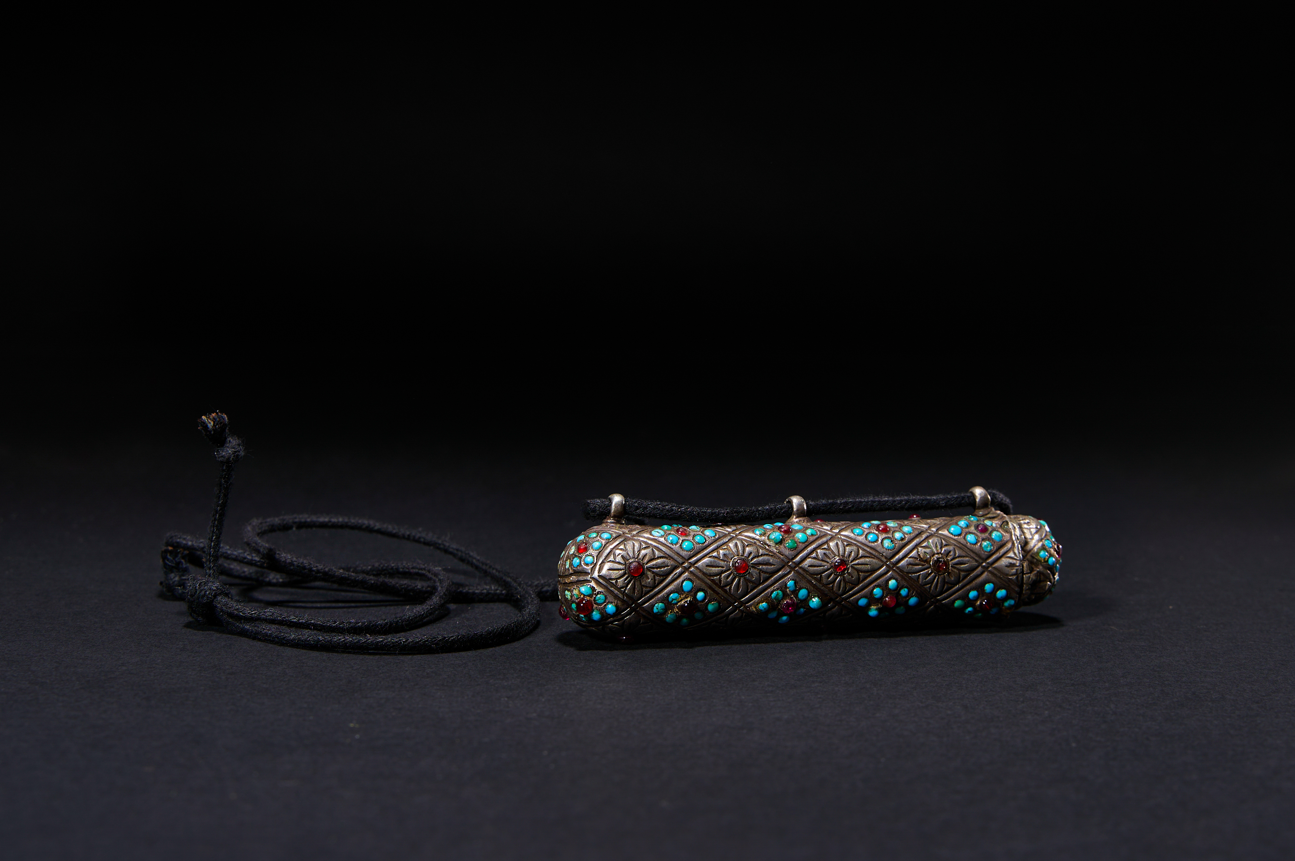 AN EARLY 18TH CENTURY GEM SET SILVER OTTOMAN SCROLL CASE, TURKEY