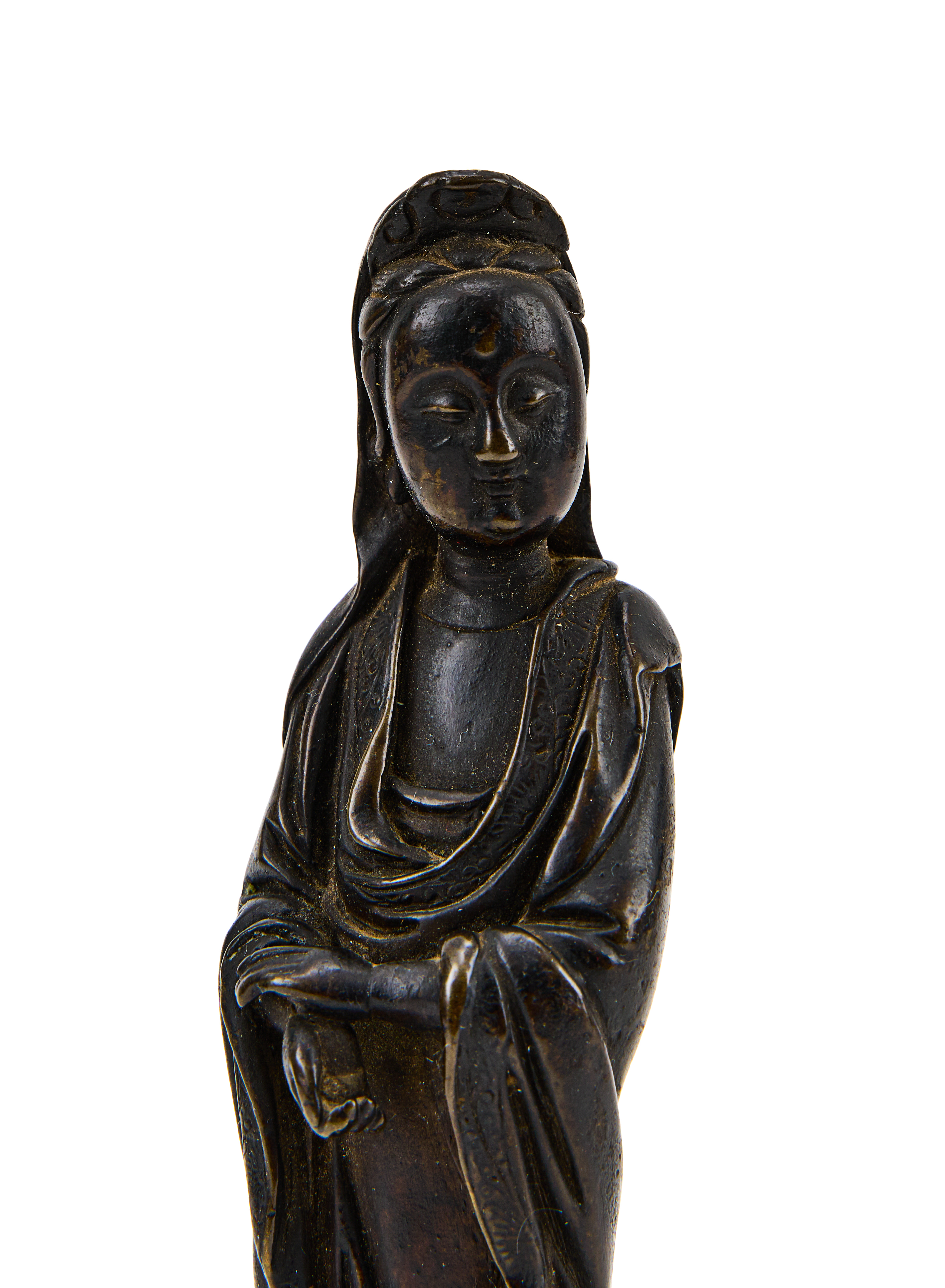 A SILVER-INLAID BRONZE FIGURE OF GUANYIN, QING DYNASTY (1644-1911) - Image 2 of 4