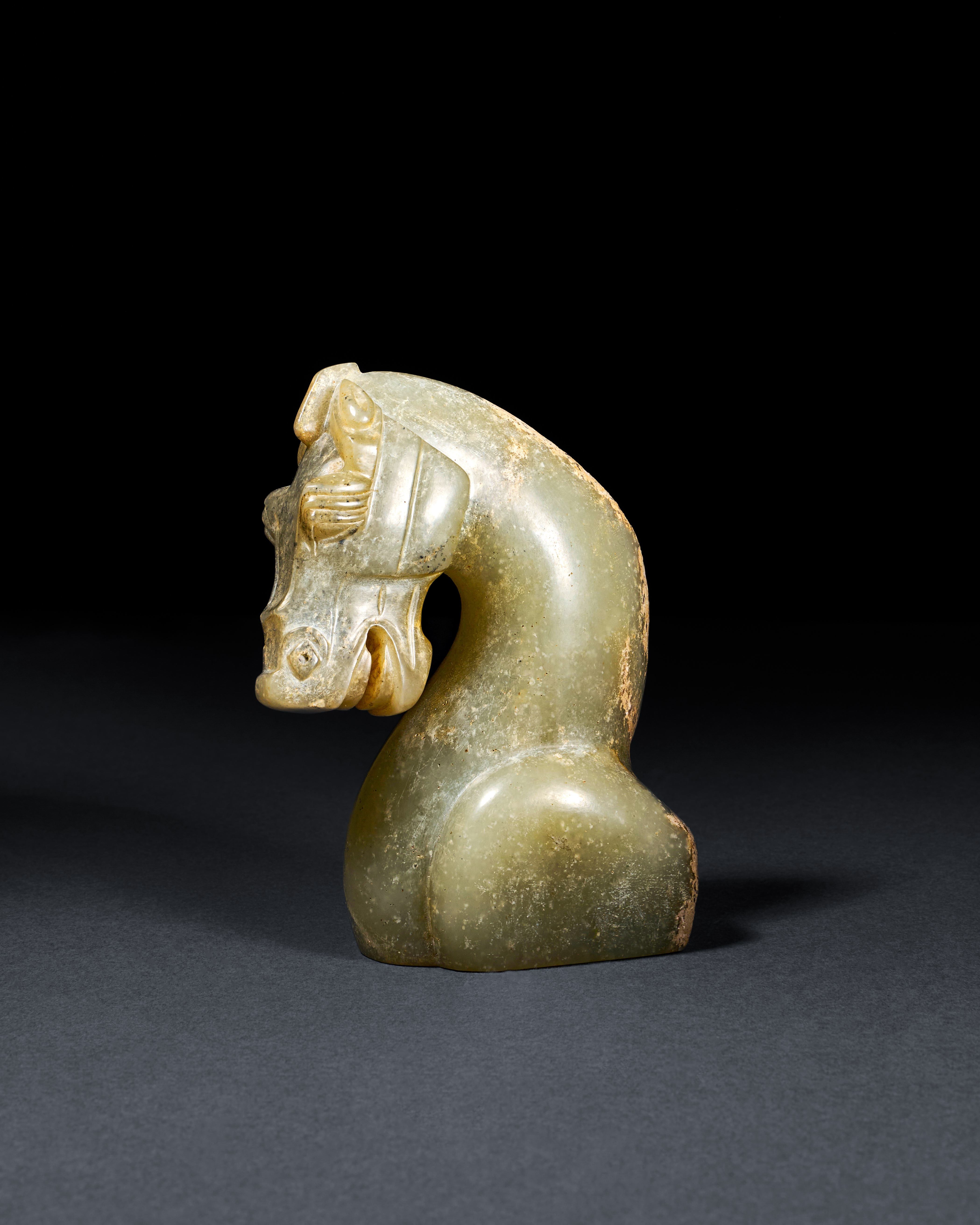 A CHINESE JADE HORSE FIGURE - Image 2 of 2