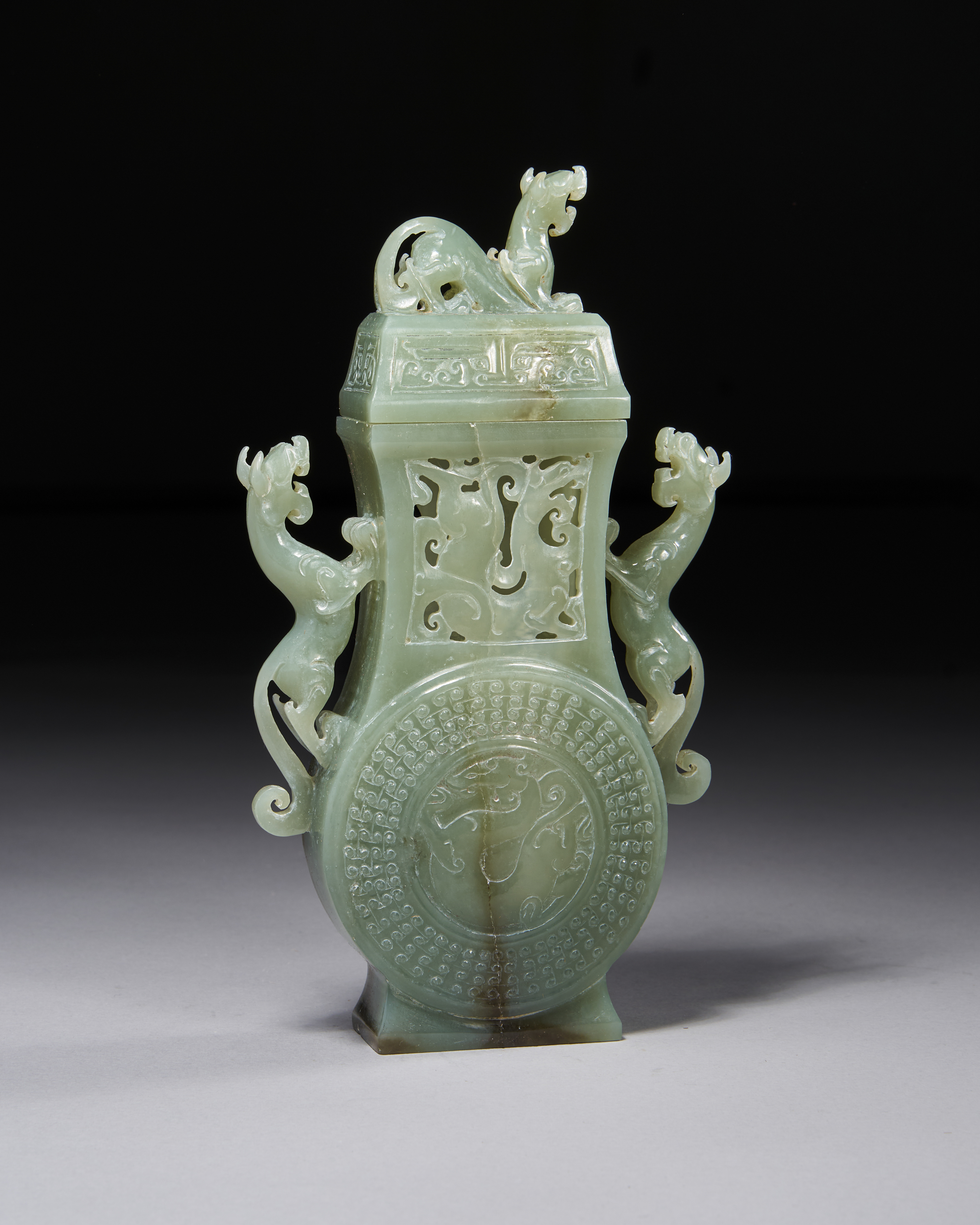 A MING STYLE CELADON JADE MYTHICAL BEAST VASE, QING DYNASTY (1644-1911) - Image 2 of 2