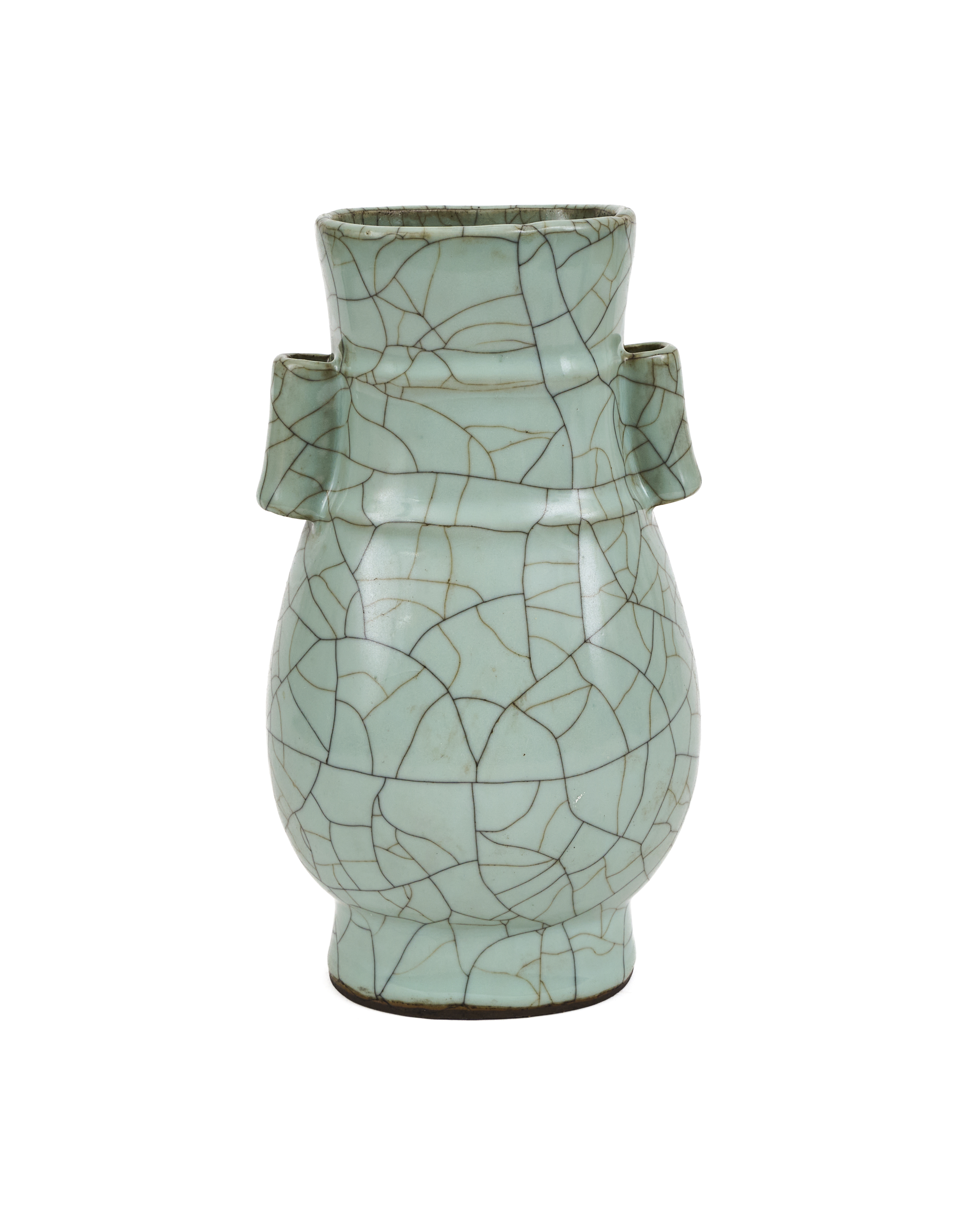 A CHINESE CRACKLE GE TYPE HU FORM VASE, QING DYNASTY (1644-1911)