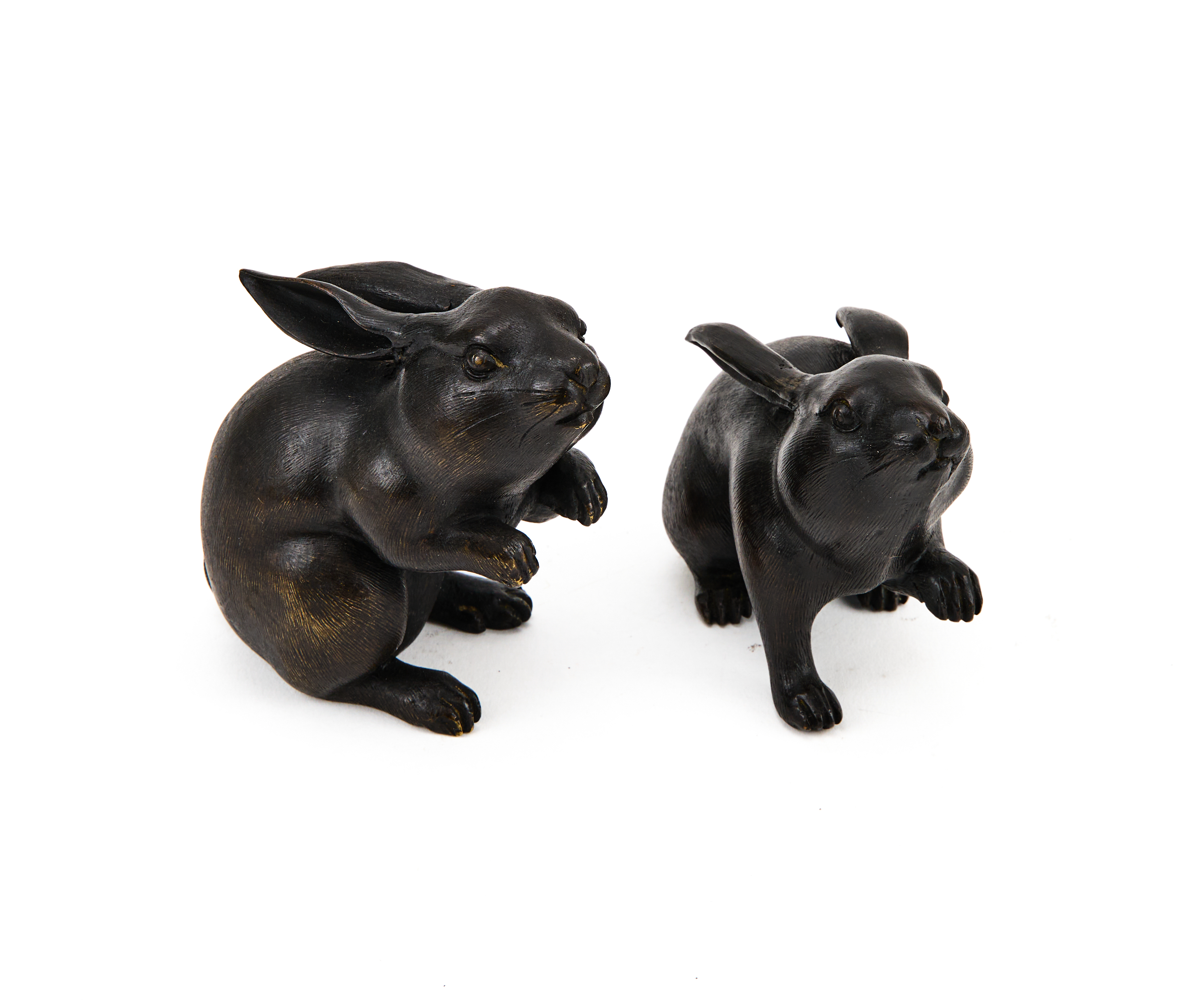 TWO JAPANESE BRONZE HARES, MEIJI PERIOD (1868-1912) - Image 5 of 5