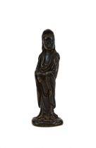 A SILVER-INLAID BRONZE FIGURE OF GUANYIN, QING DYNASTY (1644-1911)