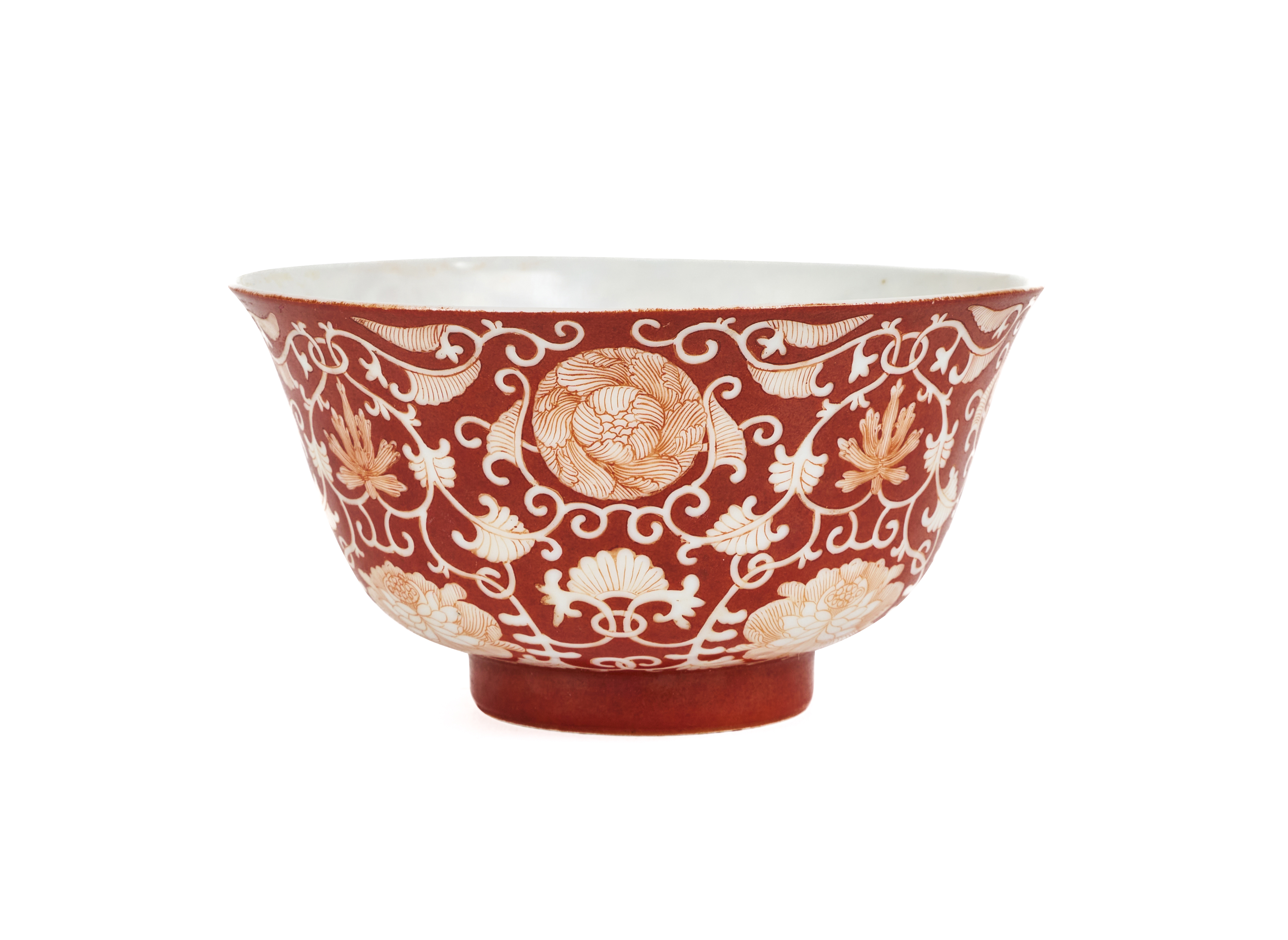 A CHINESE CORAL GROUND RED BOWL, QING DYNASTY (1644-1911)