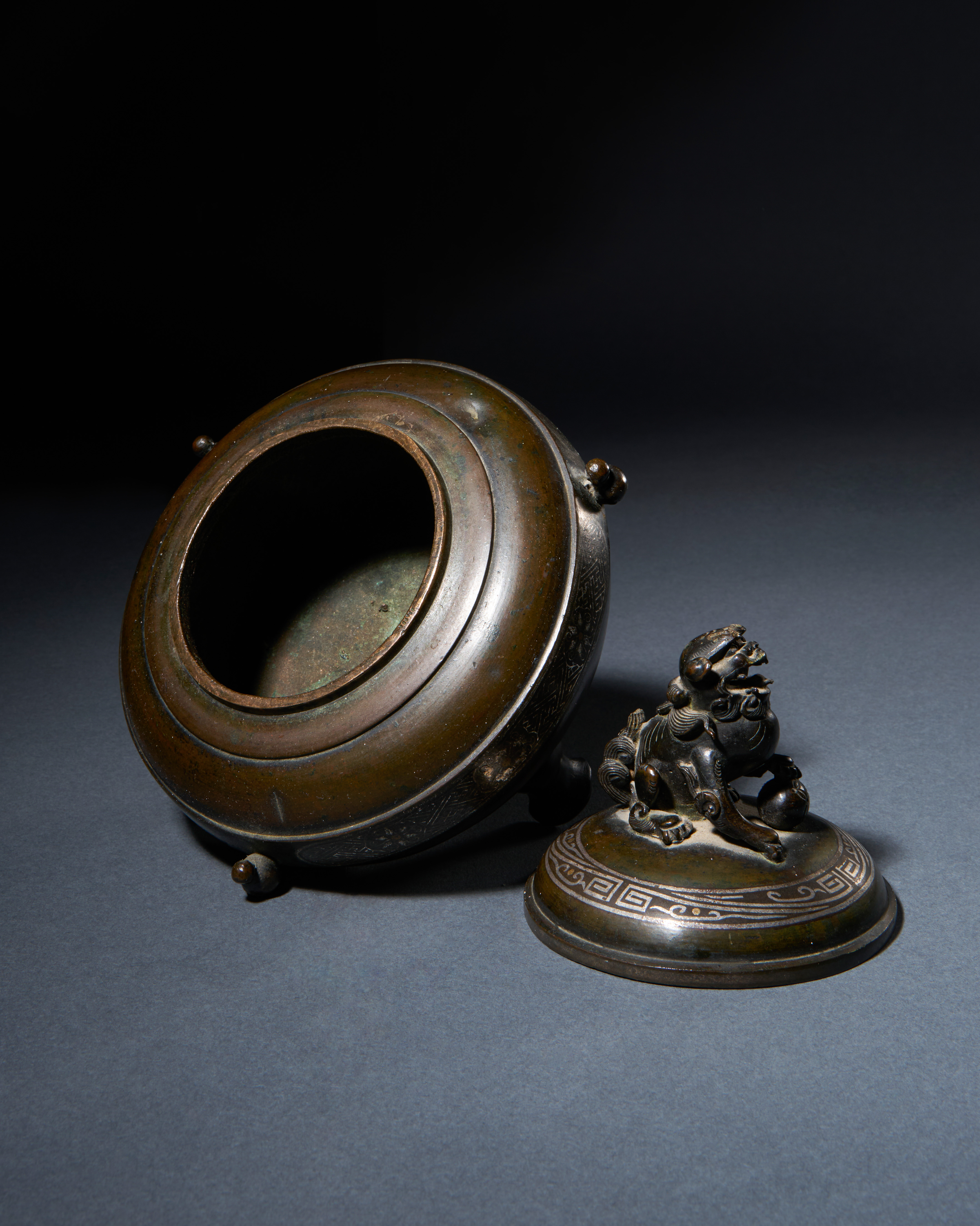 A SILVER INLAID BRONZE QILIN CENSER, QING DYNASTY (1644-1911) - Image 3 of 4