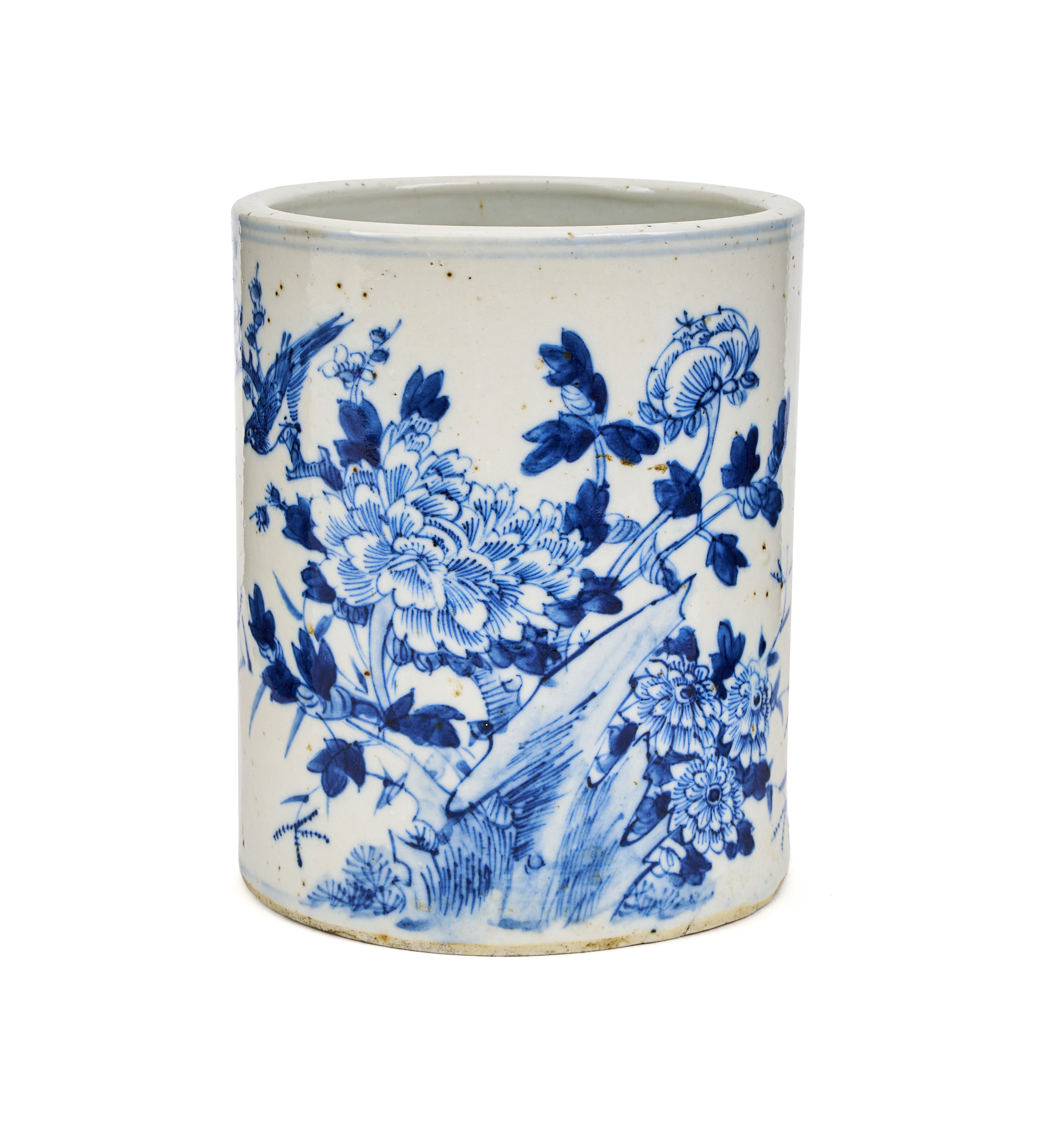 A CHINESE FLORAL BLUE & WHITE BITON, QING DYNASTY (1644-1911)