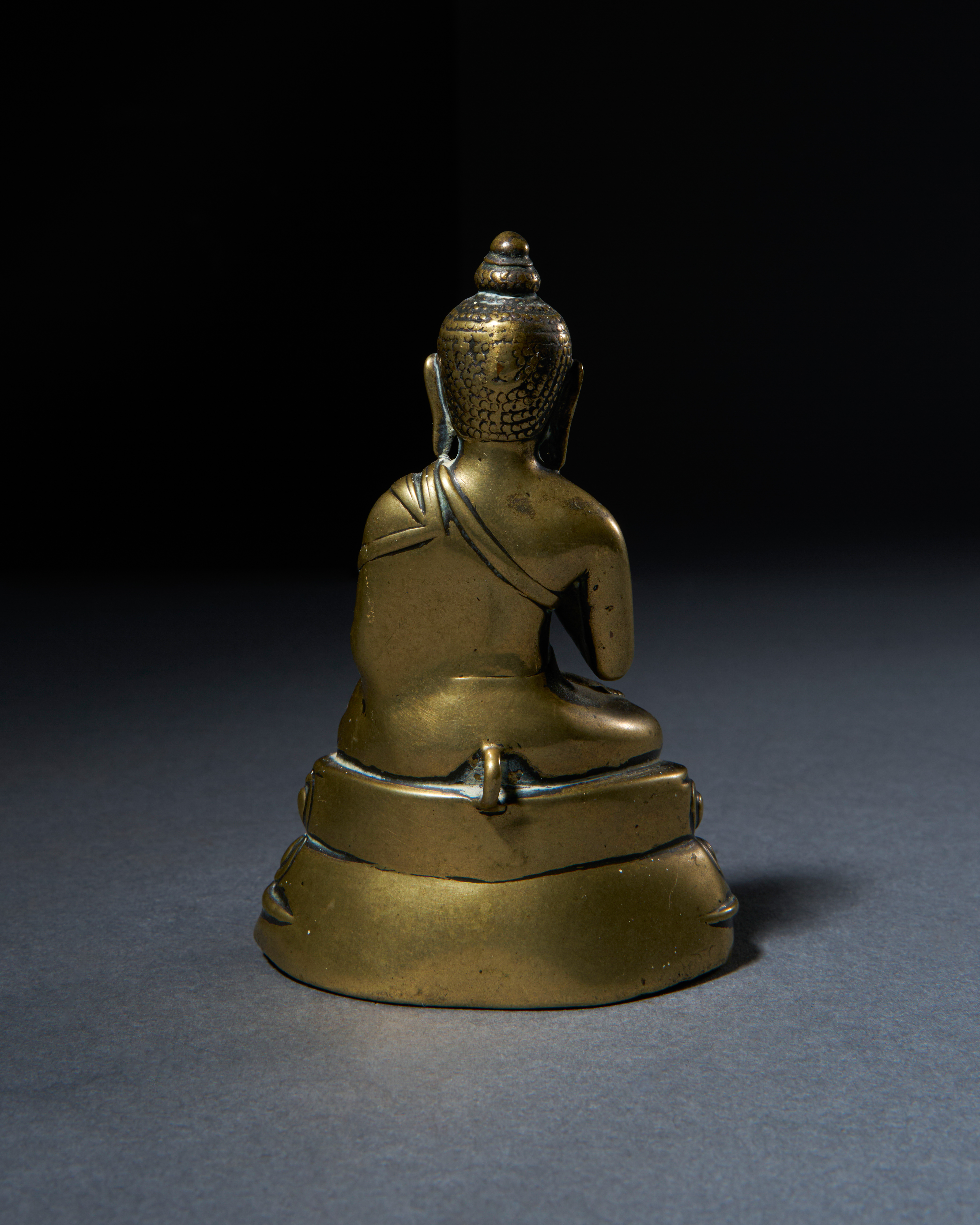 AN INSCRIBED GILT BRONZE BUDDHA, HIMALAYAN - Image 2 of 3