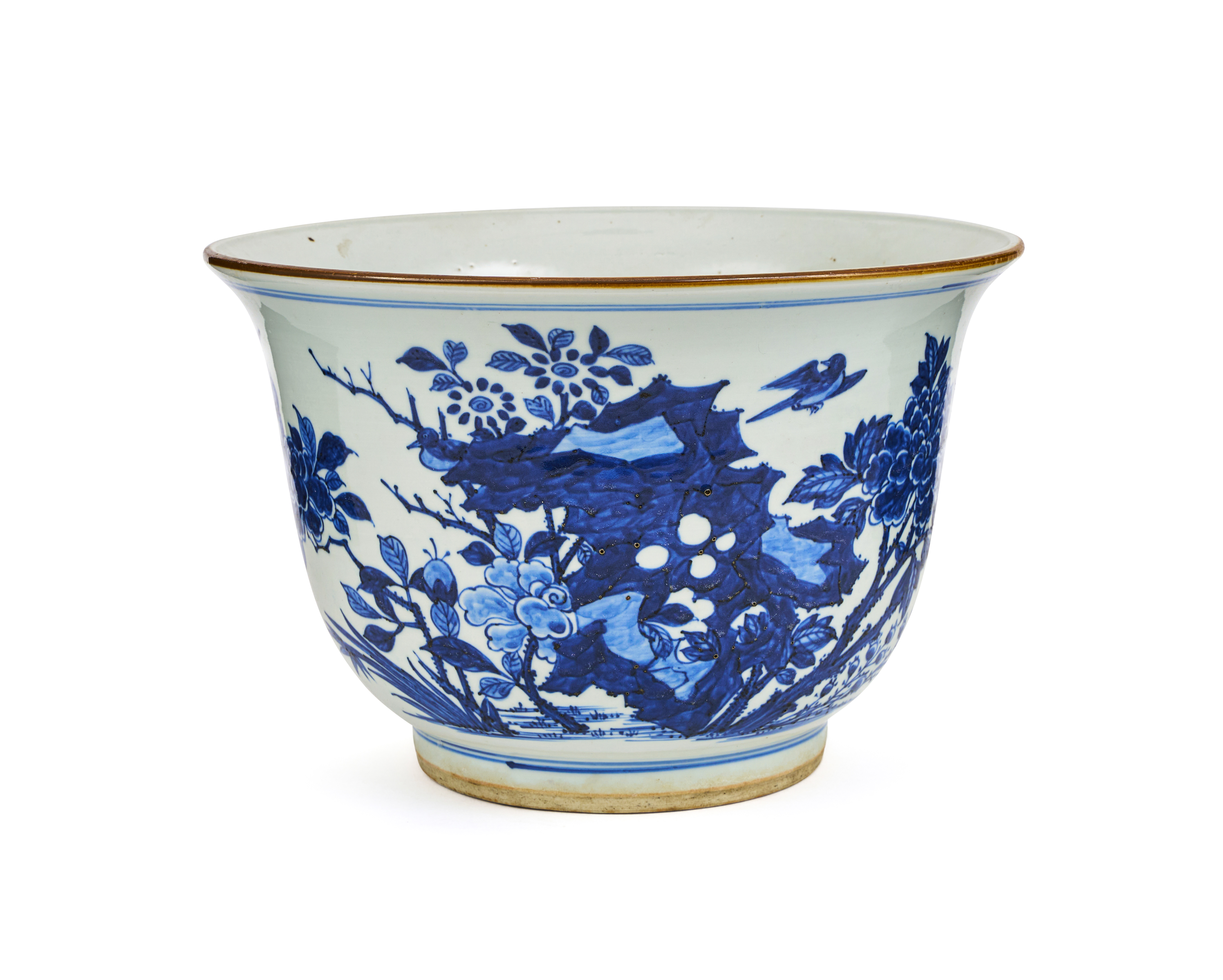 A CHINESE BLUE & WHITE FLORAL MAGPIE JARDINIERE, QING DYNASTY (1644-1911)