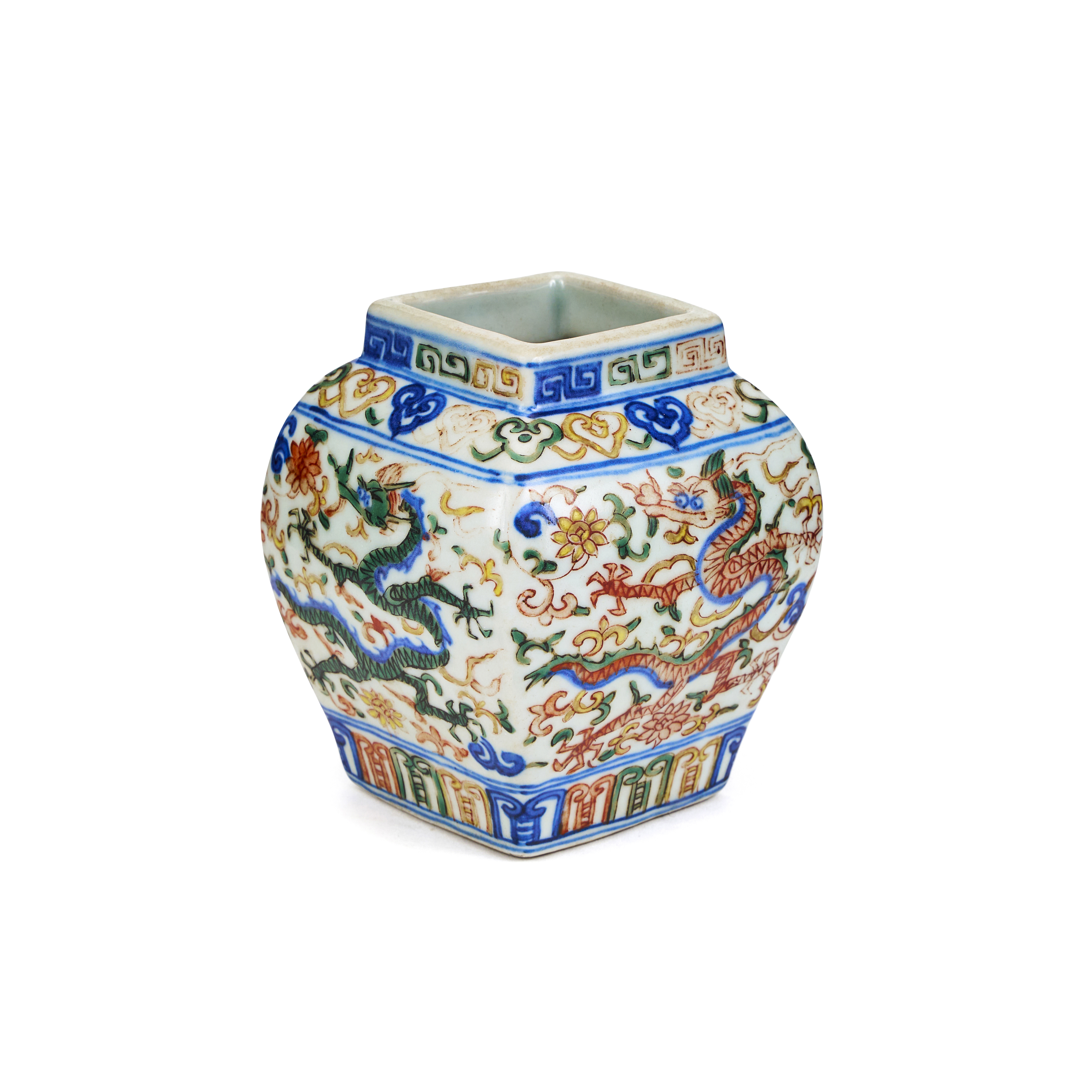 A CHINESE WUCAI DRAGON JAR, QING DYNASTY (1644-1911) - Image 3 of 5