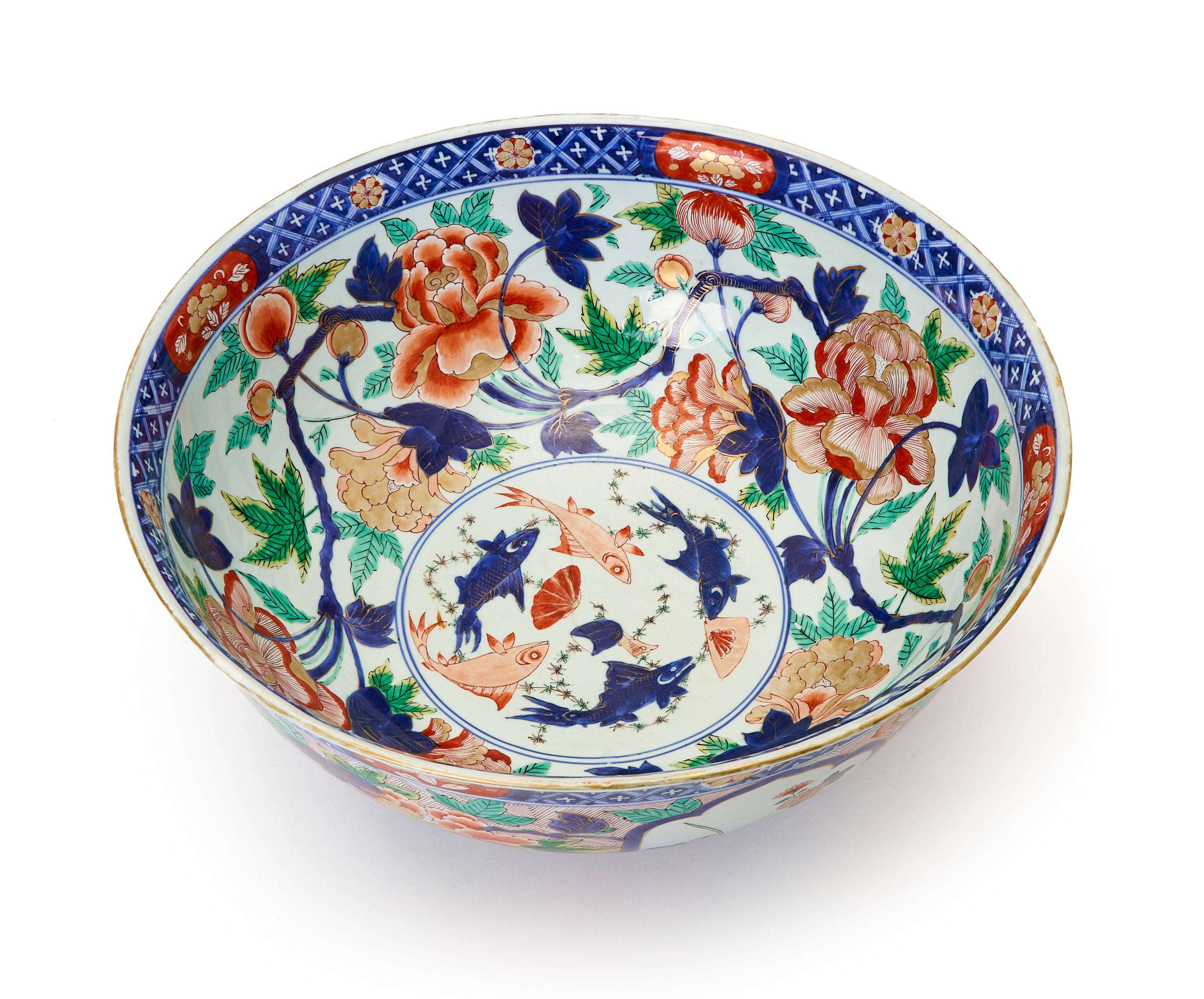 A LARGE CHINESE IMARI "FISH" BOWL, KANGXI PERIOD (1662-1722) - Image 5 of 5