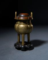 A CHINESE BRONZE CENSER