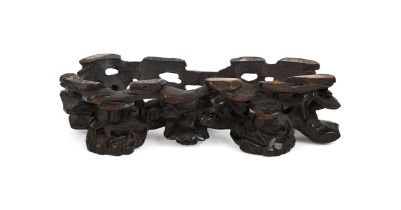 A CHINESE WOODEN STAND, QING DYNASTY (1644-1911)