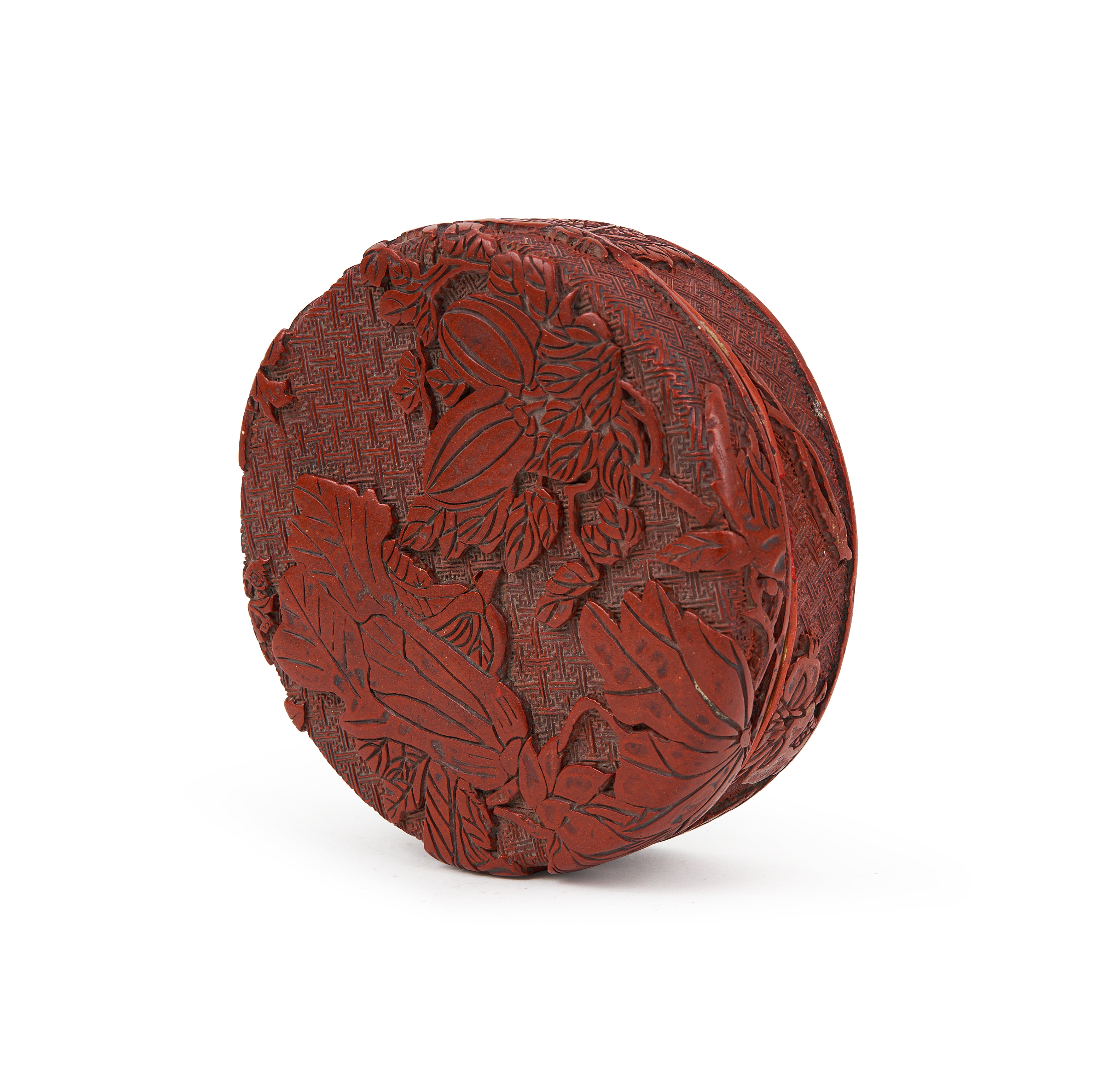 A LARGE CARVED CINNABAR LACQUER FLORAL BOX, QING DYNASTY (1644-1911) - Image 2 of 4