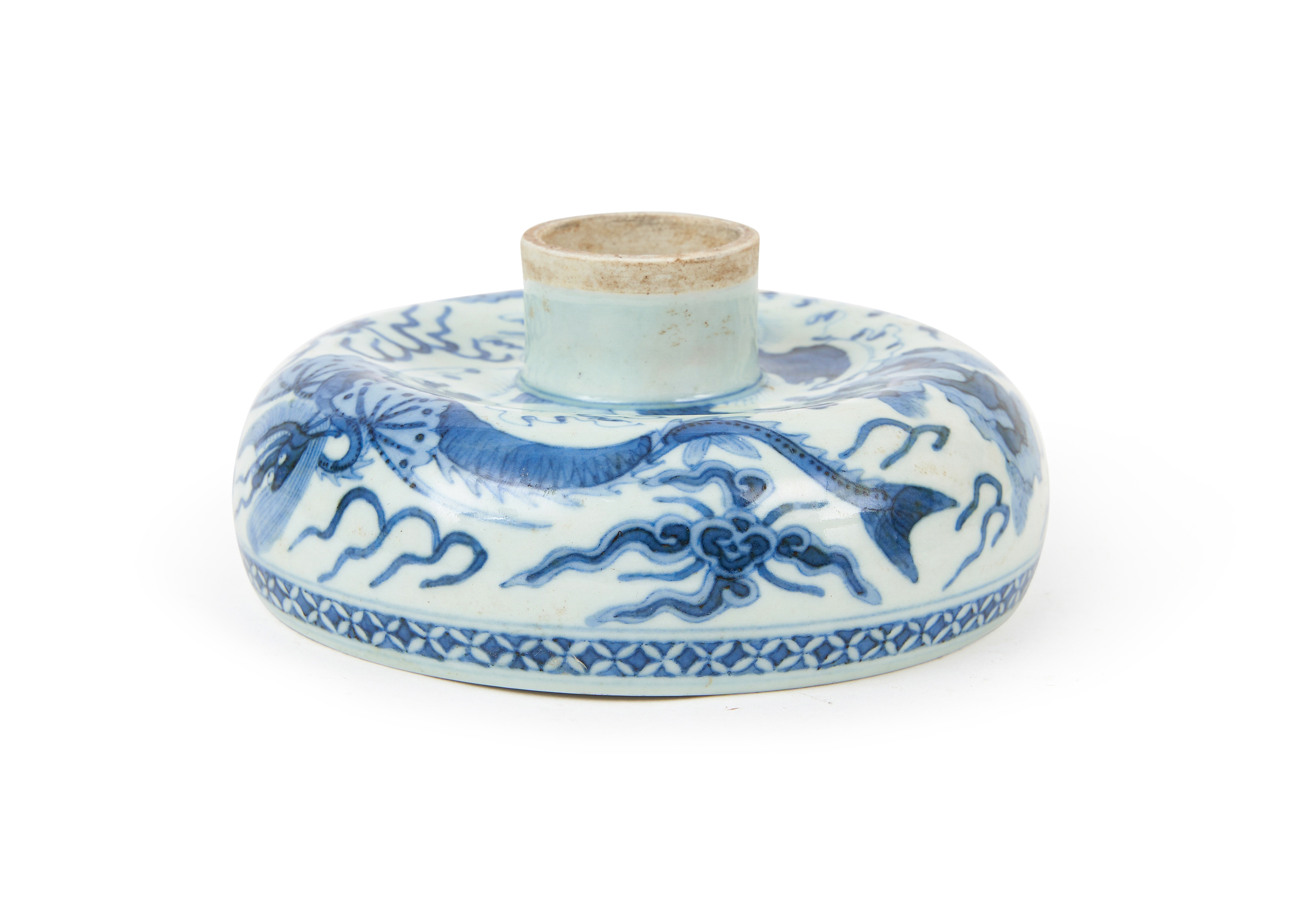 A CHIENSE BLUE & WHITE LID, QING DYNASTY (1644-1911) - Image 2 of 3