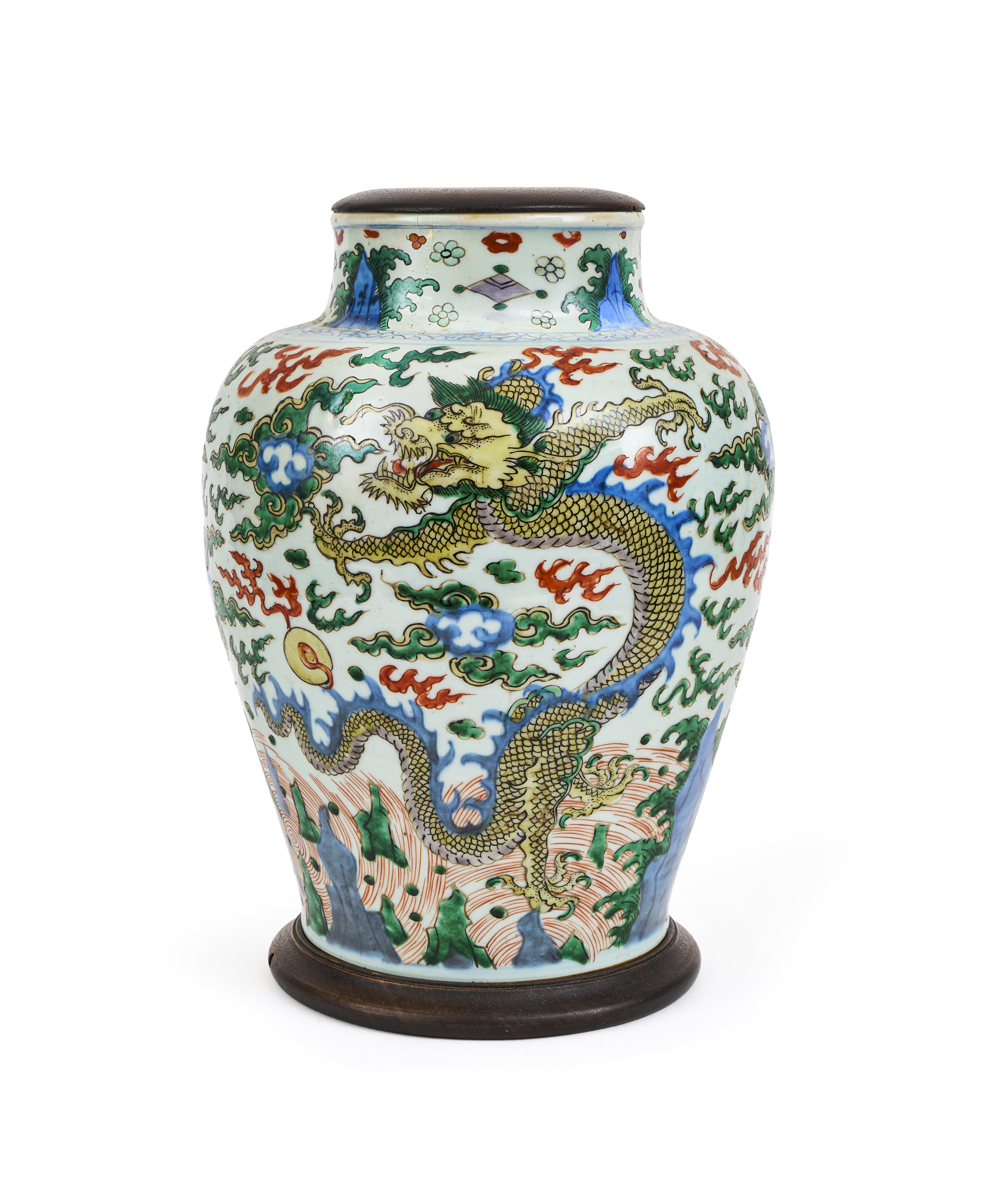 A LARGE CHINESE WUCAI DRAGON JAR, SHUNZHI (1644-1661)