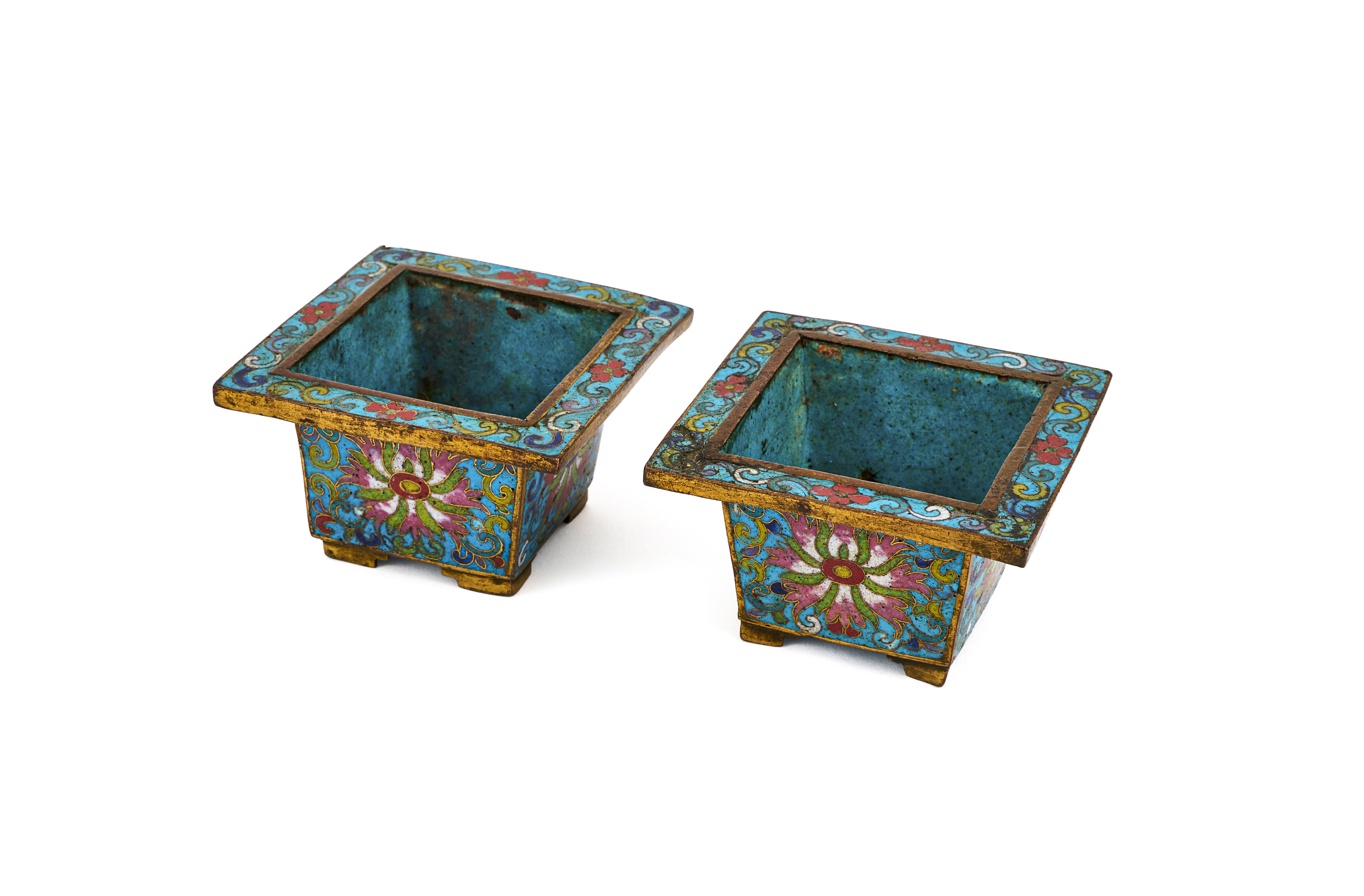 TWO CHINESE SQUARE FORM POTS, QIANLONG PERIOD (1736-1795) - Image 2 of 3