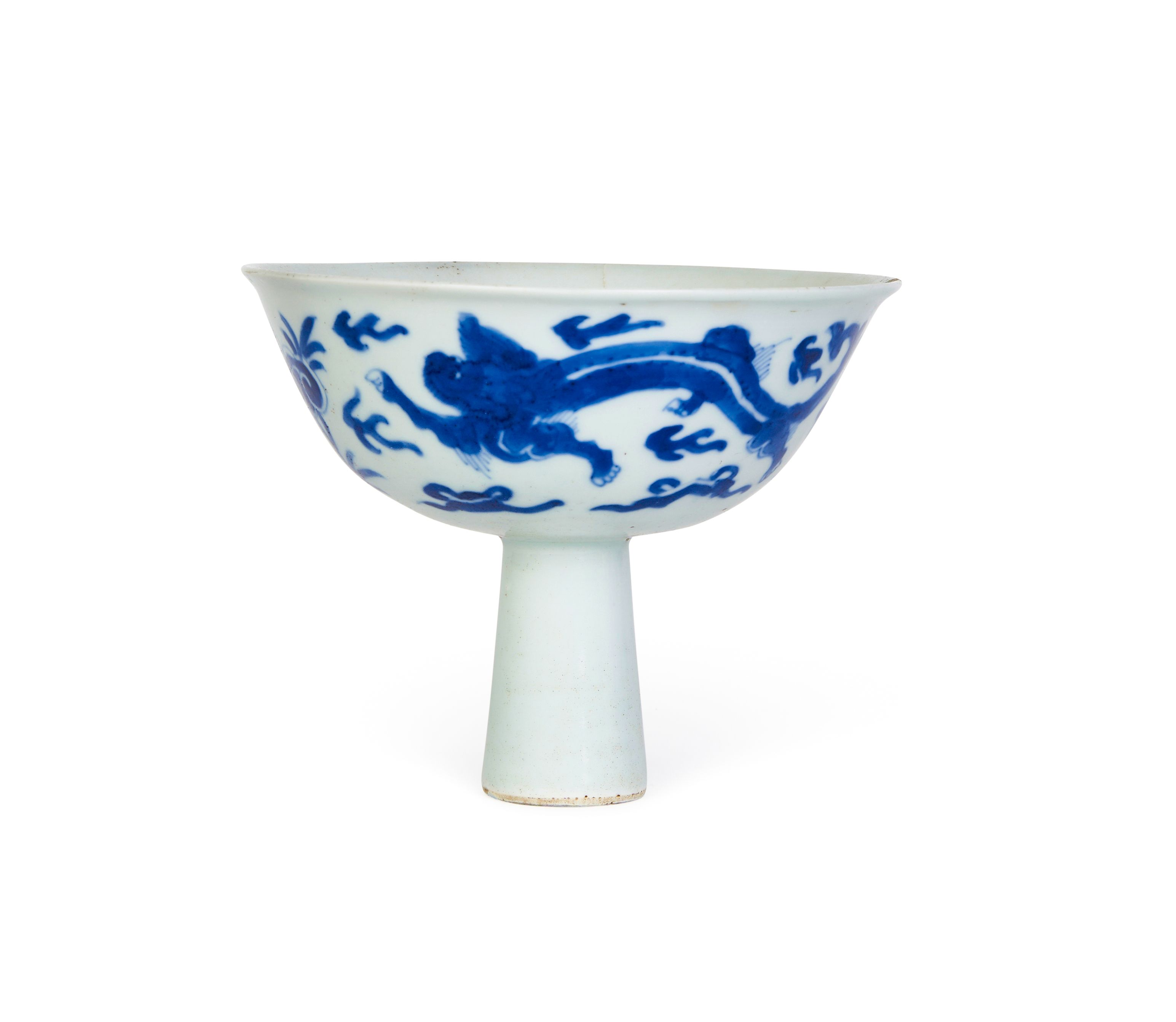 A CHINESE BLUE & WHITE STEM CUP, QING DYNASTY (1644-1911)