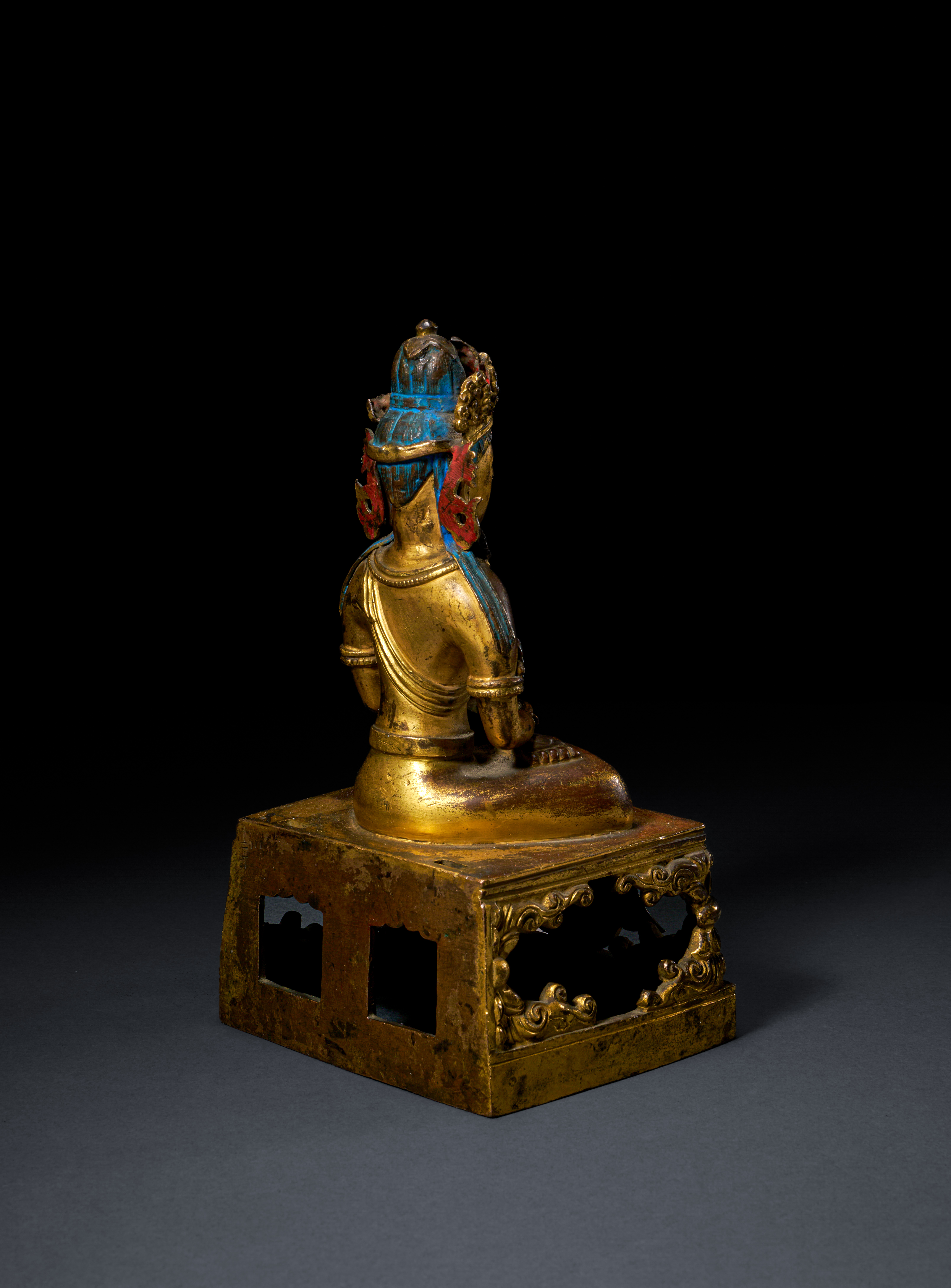 A GILT BRONZE SEATED AMITAYUS, QIANLONG MARK & PERIOD, (1736-1795) - Image 4 of 5