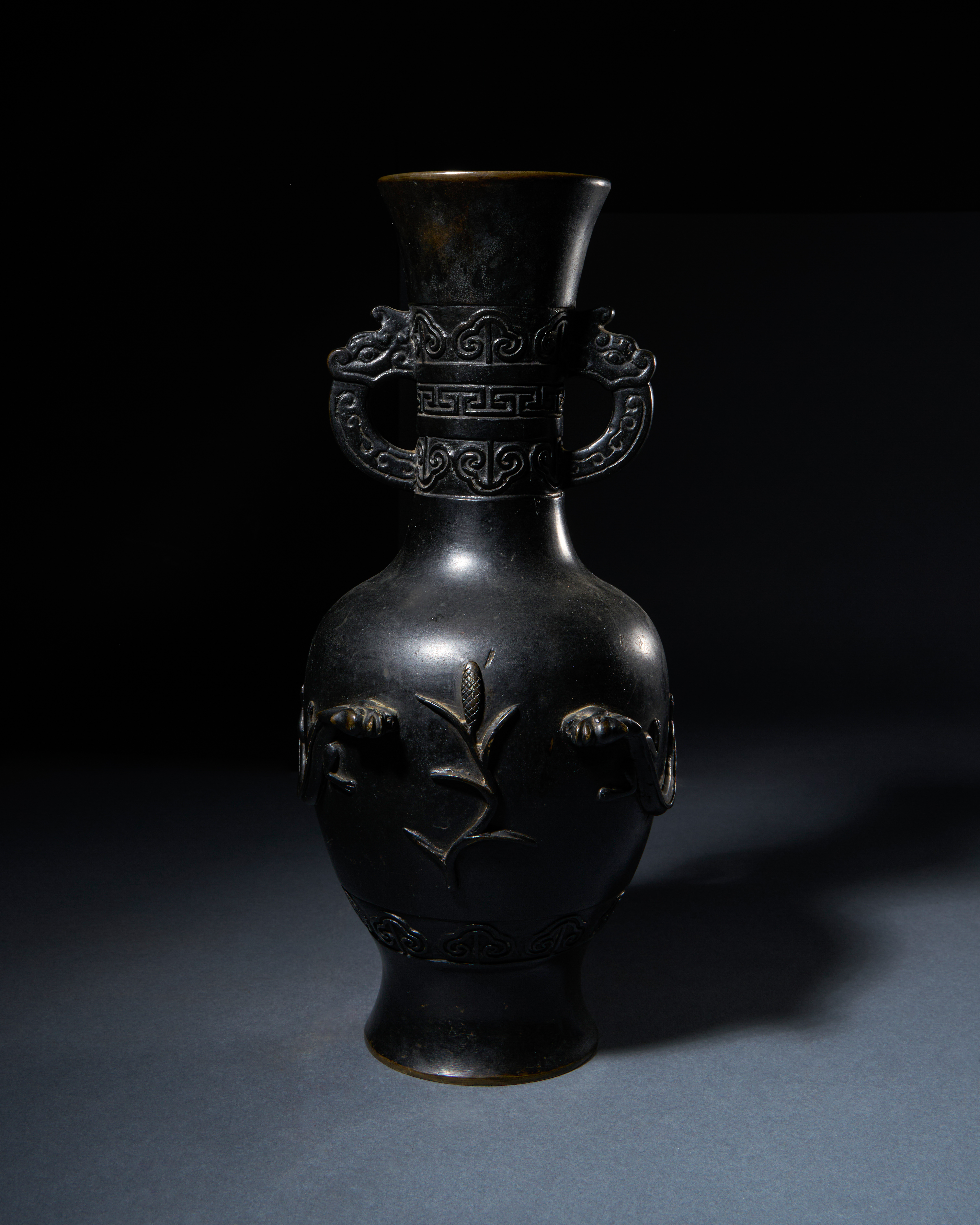 A CHINESE BRONZE "QILIN" VASE, MING DYNASTY (1368-1644) - Image 3 of 5