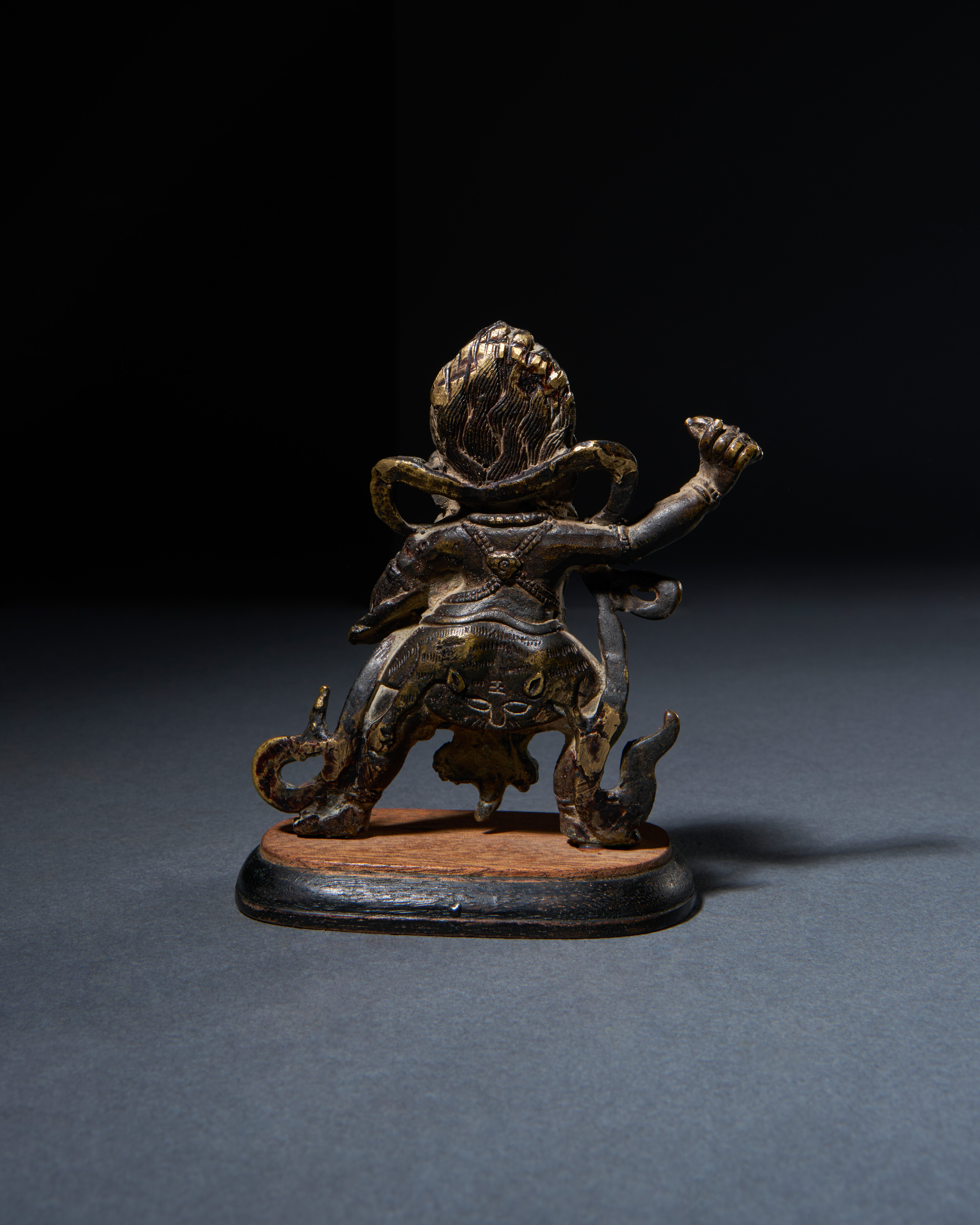 STATUETTE OF HAYAGRIVA IN GILT BRONZE TIBETO-CHINESE, EARLY 18TH CENTURY - Image 3 of 3