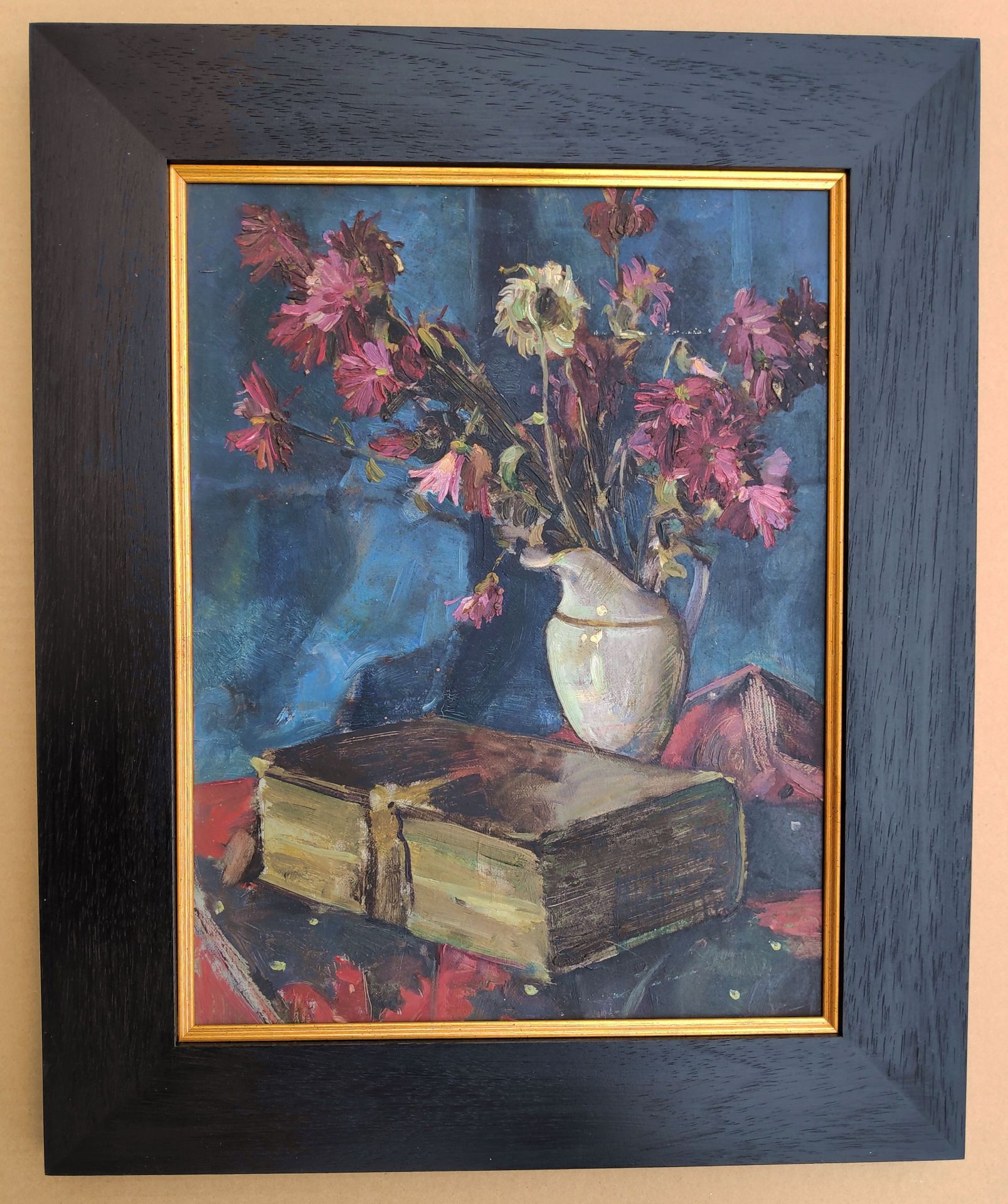 Kliefert, Erich (1893 Berlin – 1994 Stralsund) „Stillleben mit Buch und Herbstblumen im Krug“ - Bild 2 aus 4