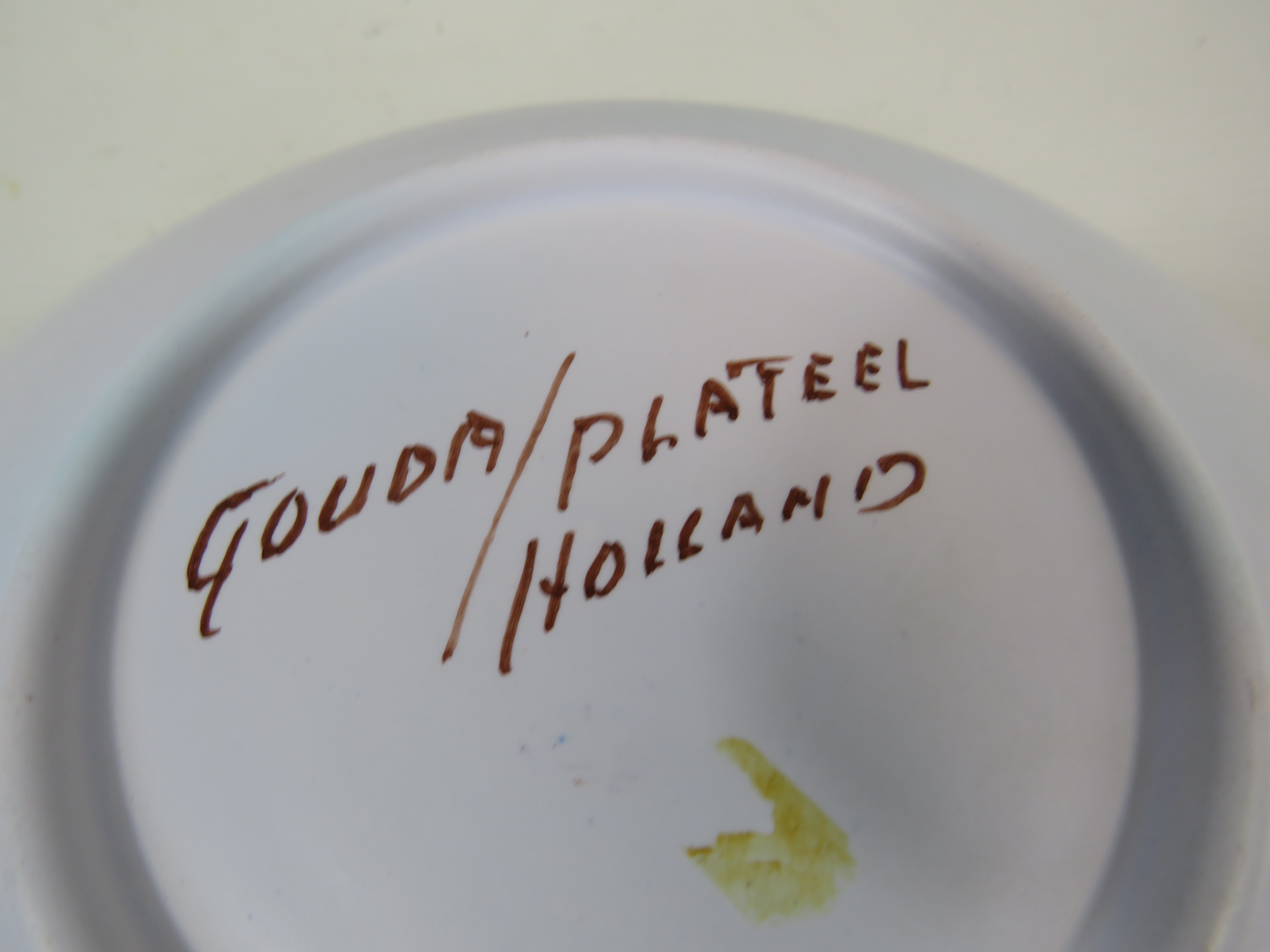 5 Pieces of Gouda Holland art pottery. - Image 3 of 4