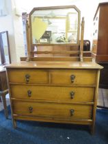 Mid 20th Century Oak Four drawer Dresser H:32 x W:42 x D:16 inches. See photos. S2