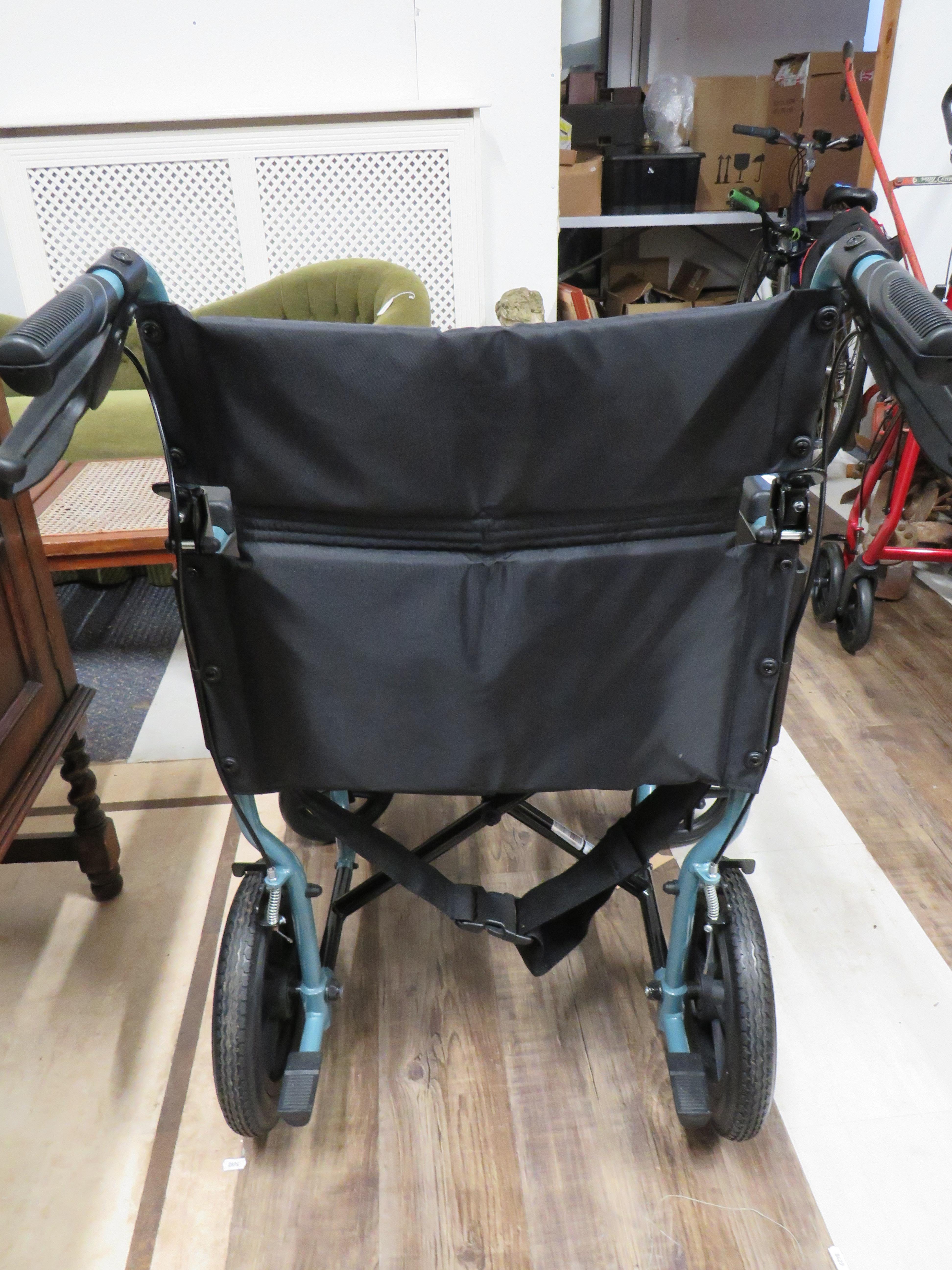 Days Folding wheel chair in excellent condition with handbrakes. Very little use. See photos - Image 3 of 4