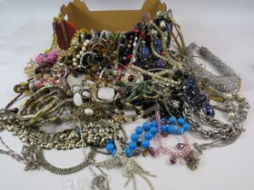 Large seelction of various vintage and modern costume jewellery.