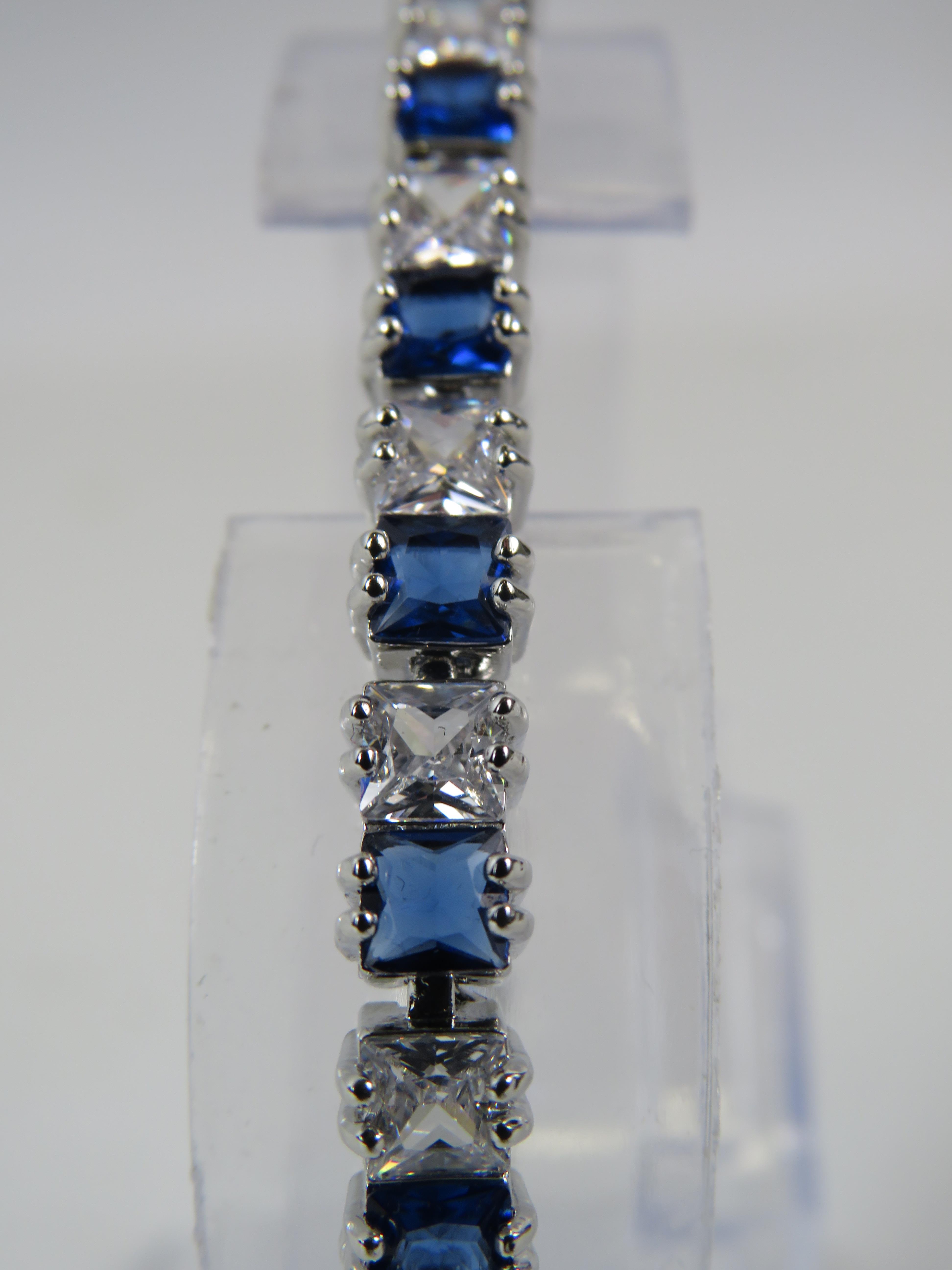 925 silver blue and clear gemstone tennis bracelet with extension link. - Image 2 of 3