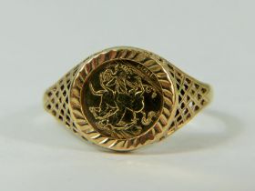 9ct Yellow Gold Mesh sided ring to hold a quarter sovereign, set with faux gold coin . Finger size