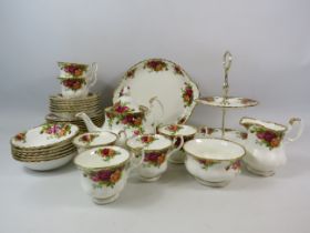 35 pieces Royal Albert Old Country Roses teaset etc ( Teapot has a crack to the body see pics).