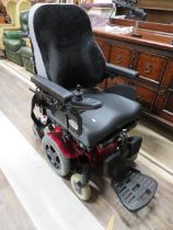 Jay-comfort Electric heavy duty mobility chair with joystic control in excellent condition comes wit