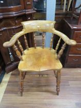 Well made Oak smokers chair with turned legs, strechers and back supports. Seat Height approx 18 inc