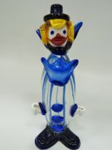 Large Murano Clown in good order which measures approx 11 inches tall. Light damage to bottom of hi