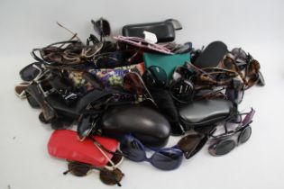 Sunglasses Assorted Modern Inc Cased, Branded, Plastic, Metal Joblot 700020