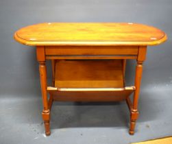 Magazine rack/coffee table in satinwood with turned legs.   Approx H:22 x W:31 x D:17 Inches. See ph