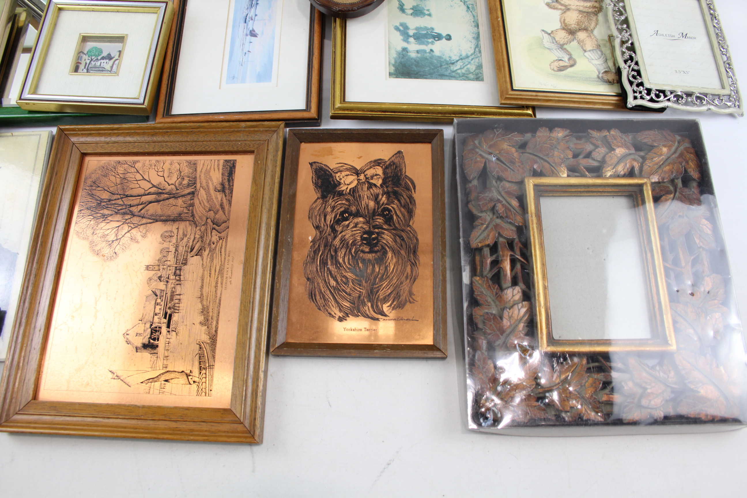 Picture Frames / Art / Prints Job Lot Inc Teddy Playing Cricket - Red Arrows Etc 561311 - Image 7 of 7