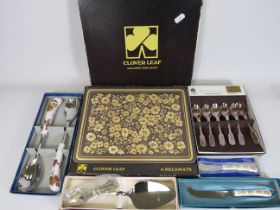 Selection of Brightware, Melamime mats Royal Worcester Boxed Salad servers . See photos. 