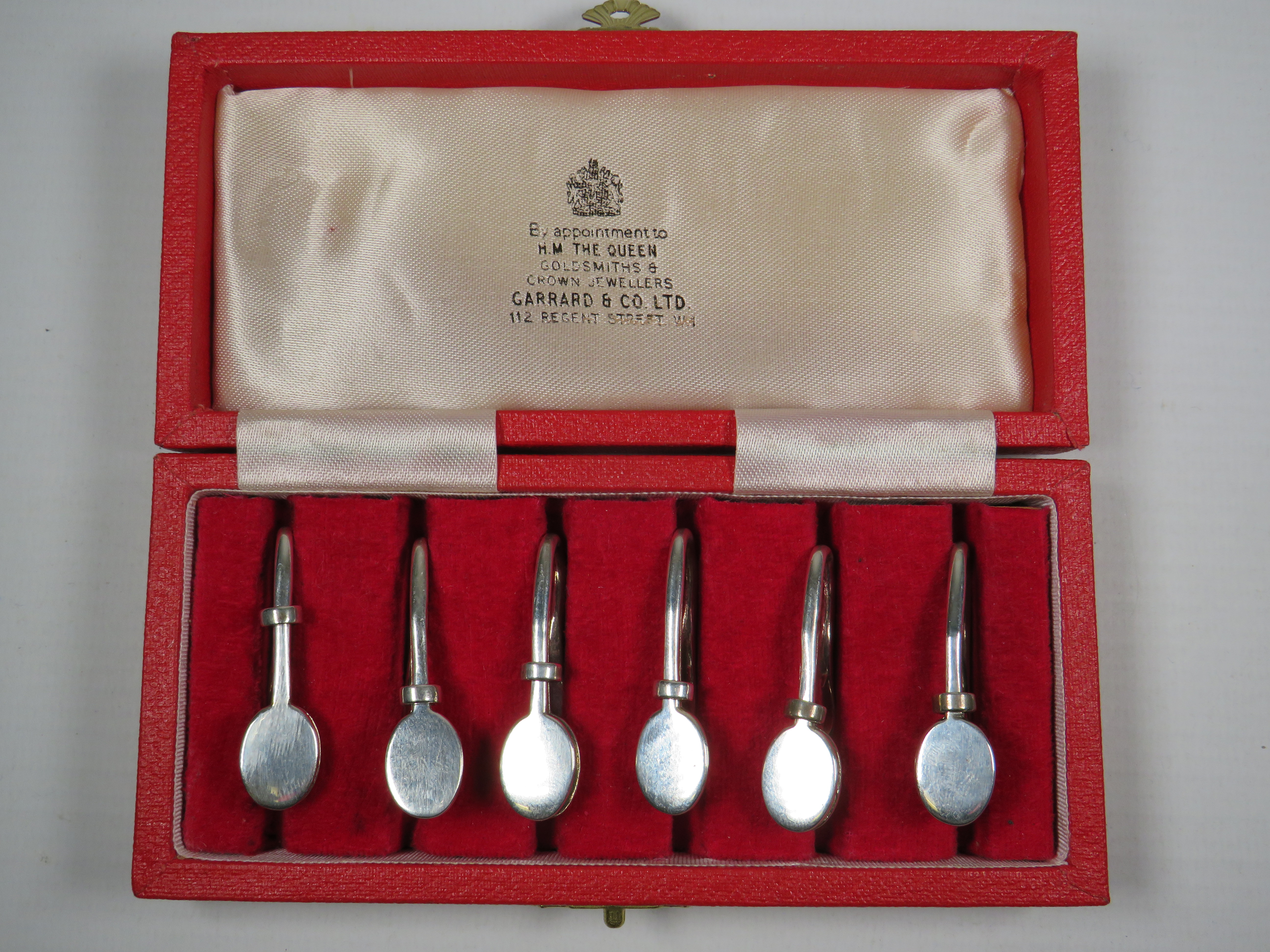 Set of Six 925 Silver Napkin holders in original box by Garrards Jewellery. Silver weight 41.3g