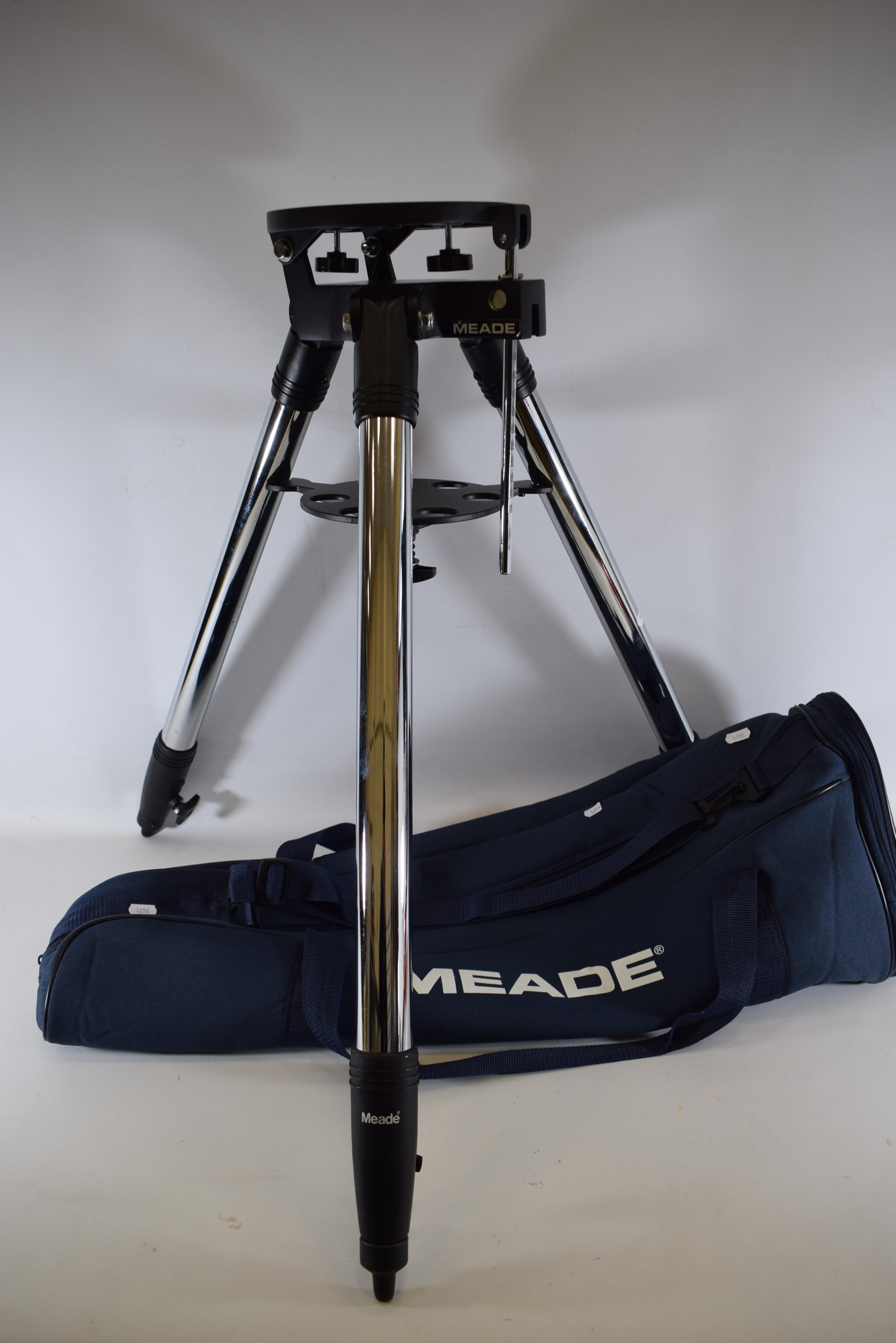 Mead Astro Telescope, model number ETX-105EC Complete with Tripod. Aluminium Case plus one other Alu - Image 6 of 6