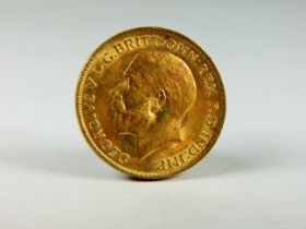 1914 George Vth Full Sovereign in good condition . See photos.