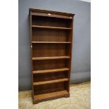 Large Oak Bookcase with six shelves.  H:72 x W; 32 x D:11 Inches. See photos. 