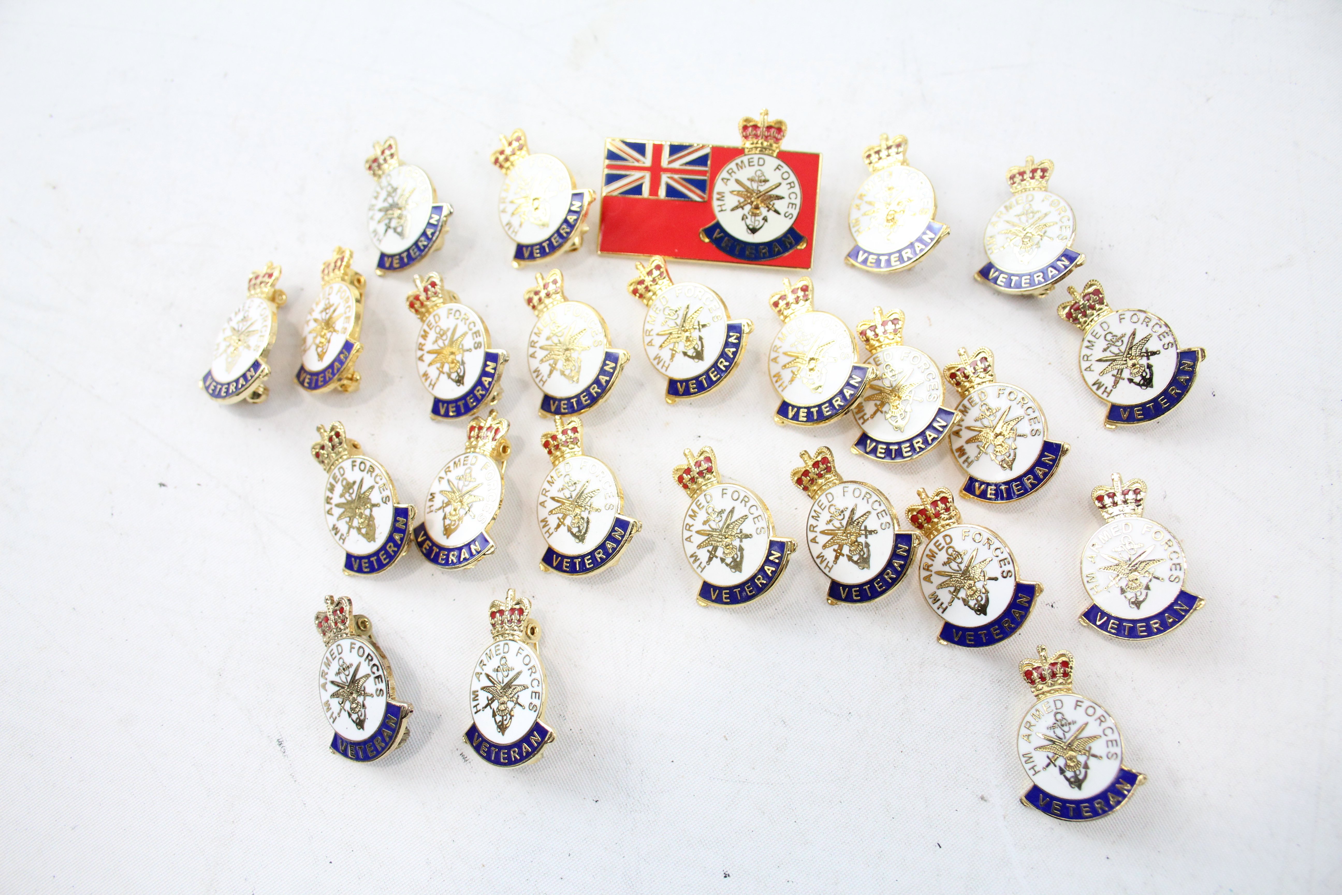 HM Armed Forces Enamel Badges x 24 2341314