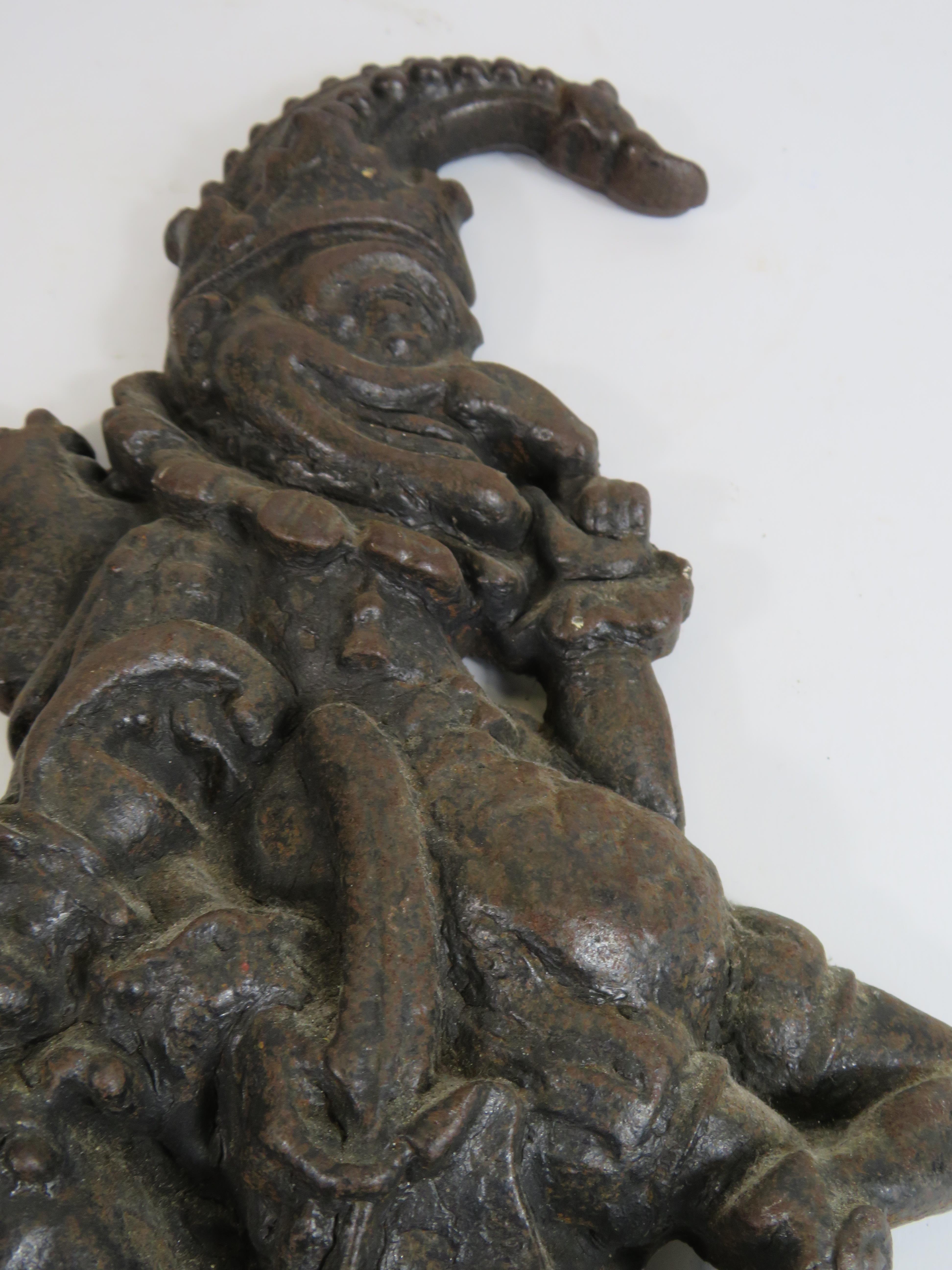 Cast Iron Jester door stop, 30cm tall & 16cm wide. - Image 2 of 2