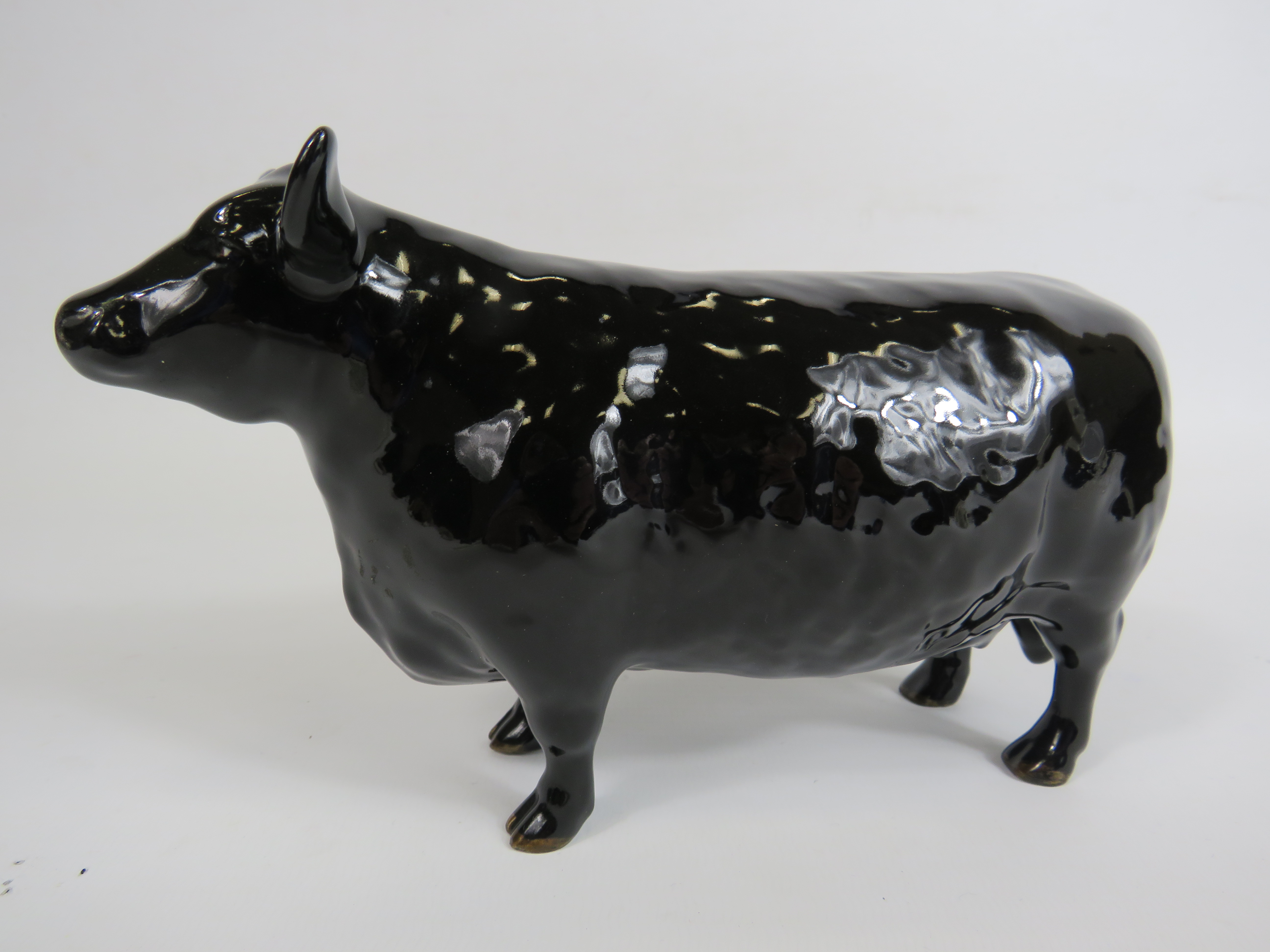 Beswick Aberdeen Angus Cow figurine, 10.5cm tall & 19cm long