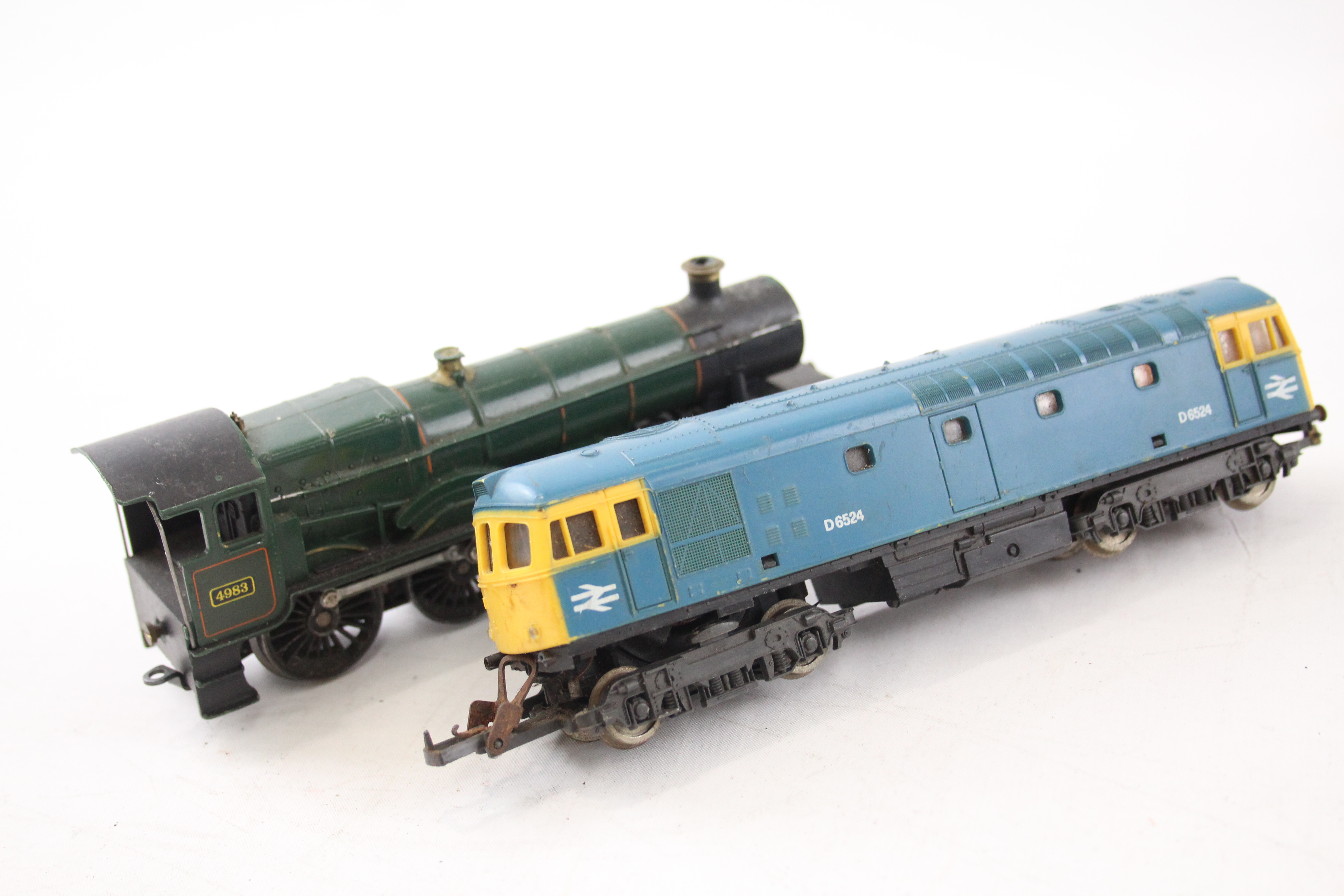 8 x OO Gauge Model Railways Inc Locomotives Inter City, Triang, Hornby Etc 681563 - Image 3 of 4