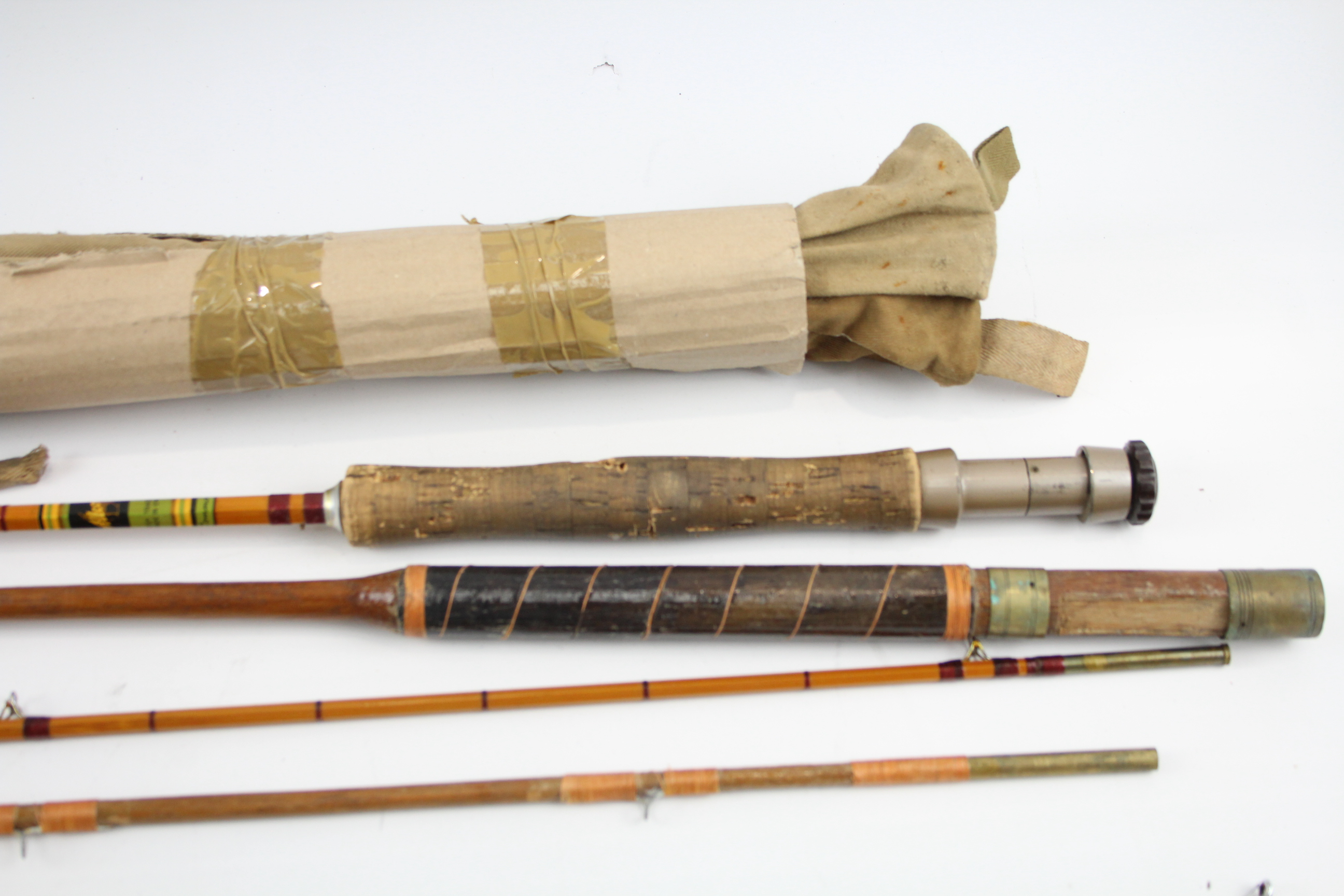 2 Vintage three pieces fishing rods, Split cane and wooden. - Image 4 of 7