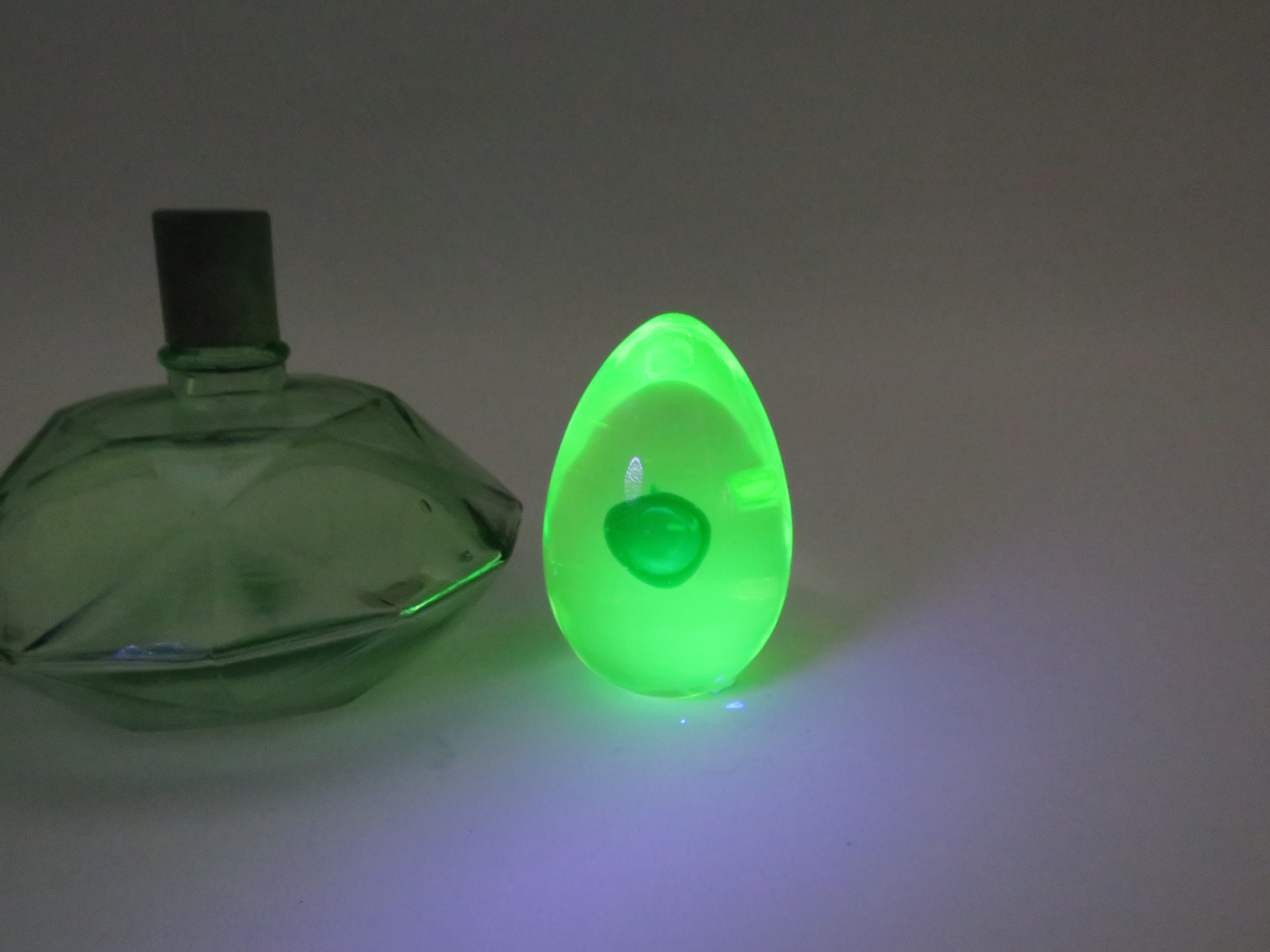 3 Uranium glass scent bottles and a paperweight by Murano. - Image 3 of 5