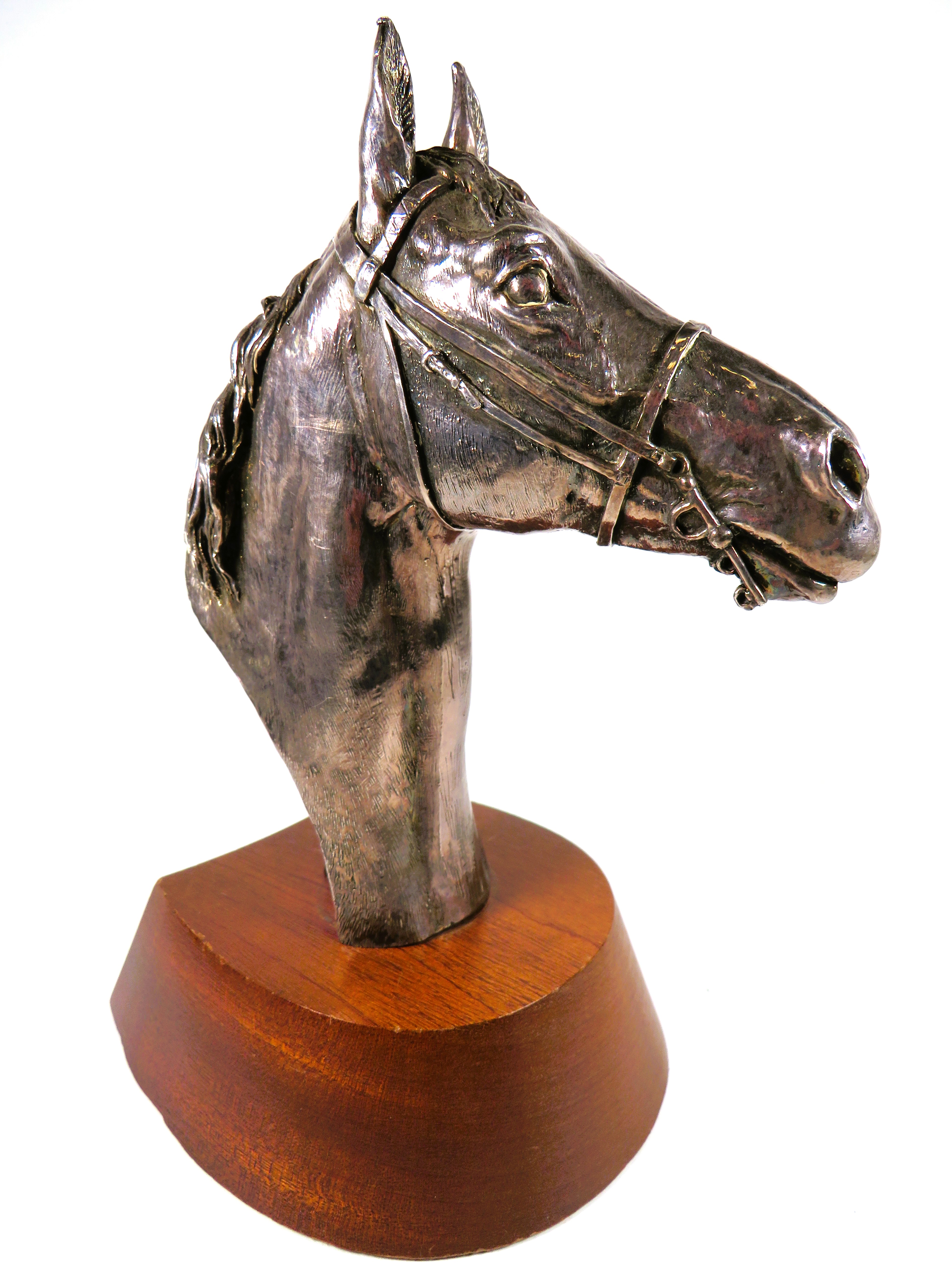 Beautifully Sculpted Horses Head in filled Hallmarked Silver . Bears the signature D. Gernty. - Image 3 of 6